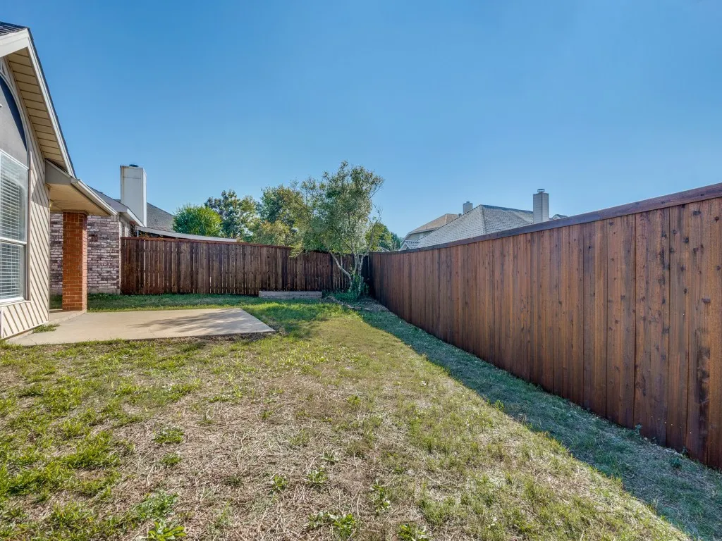 Single Family Residence For Rent in Collin County , 6841 Bellehaven Drive, Plano, Texas 75023, 3 Bedroom, 3 Bathroom, 2 Garage spaces, 1,824 Sqft, built in 1989, mls#21381587, Real Estate Agent in Plano, Homes For Rent in Collin county, Homes For Rent in Plano, Realtor in Plano Texas, Real Estate Brokerage Independent Realty Texas, Luminita Cordes Realtor