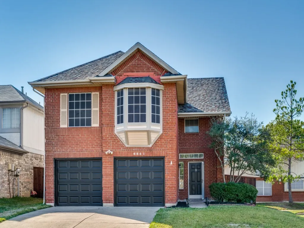 Single Family Residence For Rent in Collin County , 6841 Bellehaven Drive, Plano, Texas 75023, 3 Bedroom, 3 Bathroom, 2 Garage spaces, 1,824 Sqft, built in 1989, mls#21381587, Real Estate Agent in Plano, Homes For Rent in Collin county, Homes For Rent in Plano, Realtor in Plano Texas, Real Estate Brokerage Independent Realty Texas, Luminita Cordes Realtor