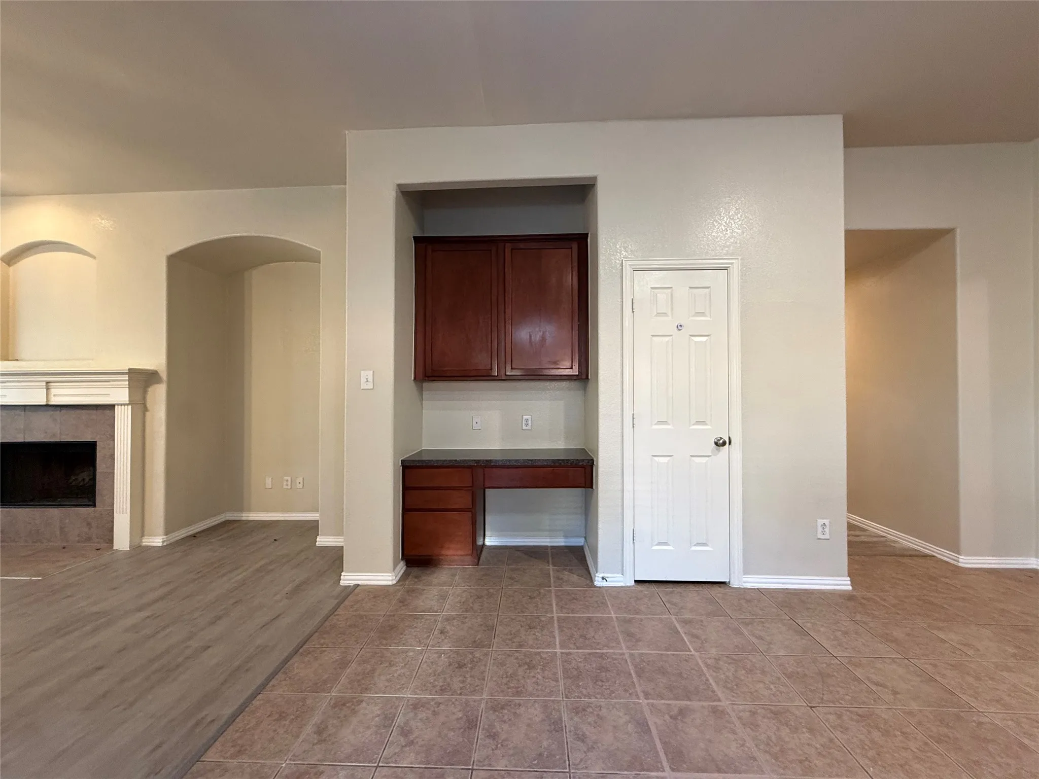 Single Family Residence For Rent in Dallas County , 8014 Wilmington Drive, Rowlett, Texas 75089, 3 Bedroom, 2 Bathroom, 2 Garage spaces, 1,923 Sqft, built in 2003, mls#21381590, Real Estate Agent in Rowlett, Homes For Rent in Dallas county, Homes For Rent in Rowlett, Realtor in Rowlett Texas, Real Estate Brokerage Independent Realty Texas, Luminita Cordes Realtor