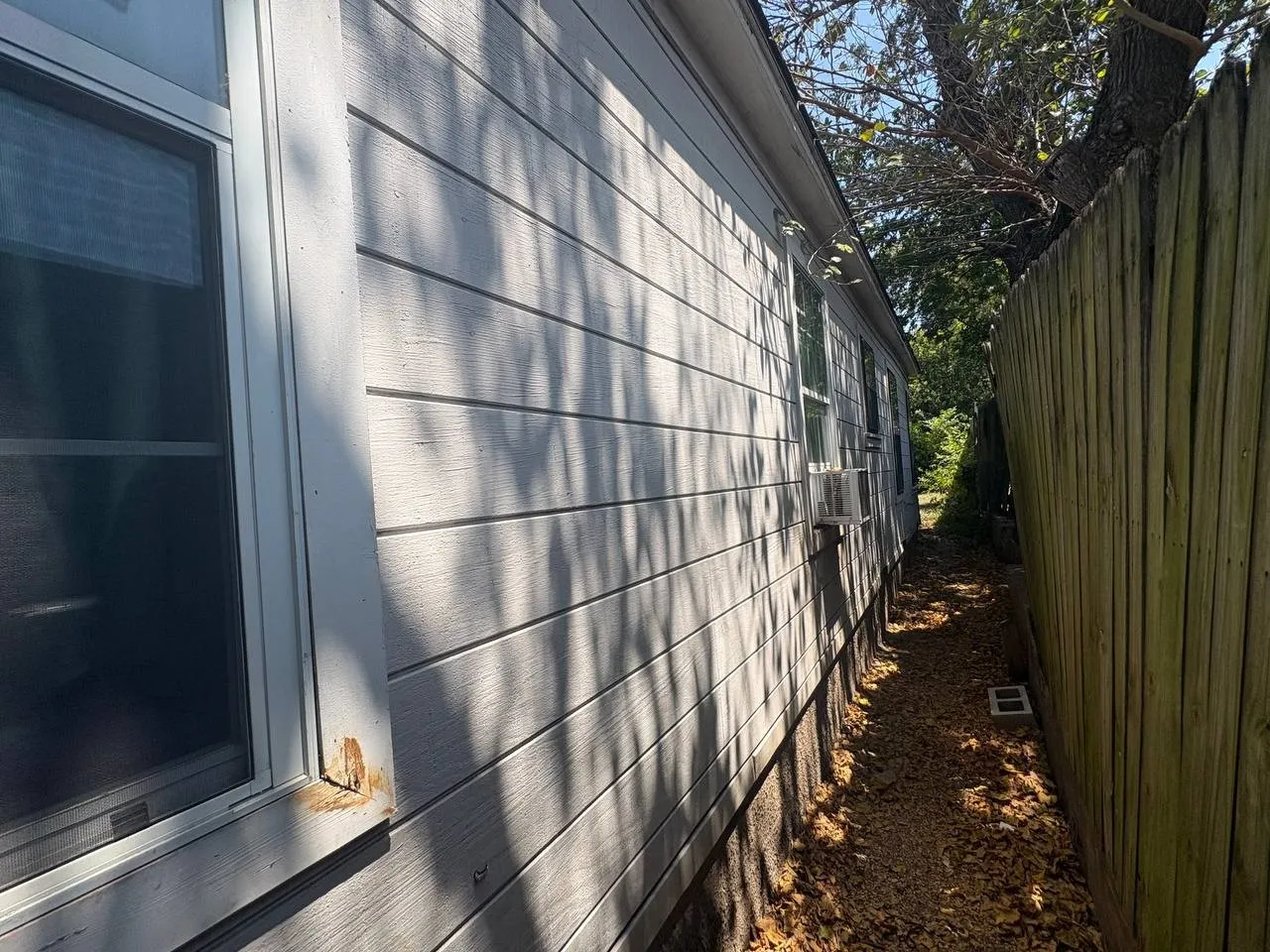 Single Family Residence For Sale in Dallas County , 2514 Michigan Avenue, Dallas, Texas 75216, 3 Bedroom, 2 Bathroom, 3 Garage spaces, 1,073 Sqft, built in 1948, mls#21381591, Real Estate Agent in Dallas, Homes For Sale in Dallas county, Homes For Sale in Dallas, Realtor in Dallas Texas, Real Estate Brokerage Independent Realty Texas, Luminita Cordes Realtor