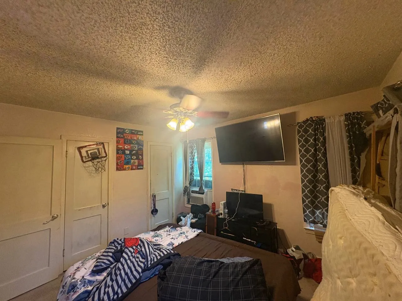 Single Family Residence For Sale in Dallas County , 2514 Michigan Avenue, Dallas, Texas 75216, 3 Bedroom, 2 Bathroom, 3 Garage spaces, 1,073 Sqft, built in 1948, mls#21381591, Real Estate Agent in Dallas, Homes For Sale in Dallas county, Homes For Sale in Dallas, Realtor in Dallas Texas, Real Estate Brokerage Independent Realty Texas, Luminita Cordes Realtor