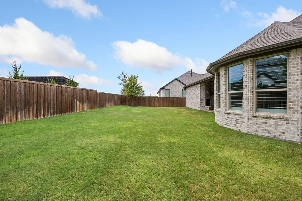 Single Family Residence For Sale in Collin County , 120 Miramar Drive, Prosper, Texas 75078, 4 Bedroom, 4 Bathroom, 2 Garage spaces, 3,419 Sqft, built in 2022, mls#21368346, Real Estate Agent in Prosper, Homes For Sale in Collin county, Homes For Sale in Prosper, Realtor in Prosper Texas, Real Estate Brokerage Independent Realty Texas, Luminita Cordes Realtor