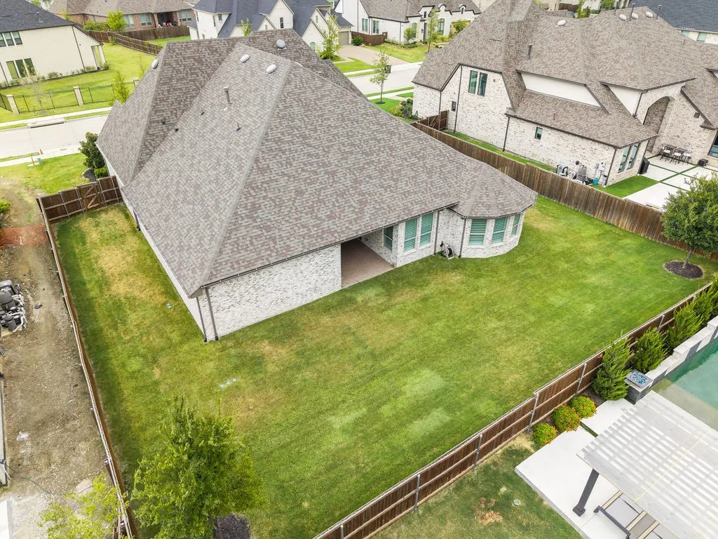 Single Family Residence For Sale in Collin County , 120 Miramar Drive, Prosper, Texas 75078, 4 Bedroom, 4 Bathroom, 2 Garage spaces, 3,419 Sqft, built in 2022, mls#21368346, Real Estate Agent in Prosper, Homes For Sale in Collin county, Homes For Sale in Prosper, Realtor in Prosper Texas, Real Estate Brokerage Independent Realty Texas, Luminita Cordes Realtor