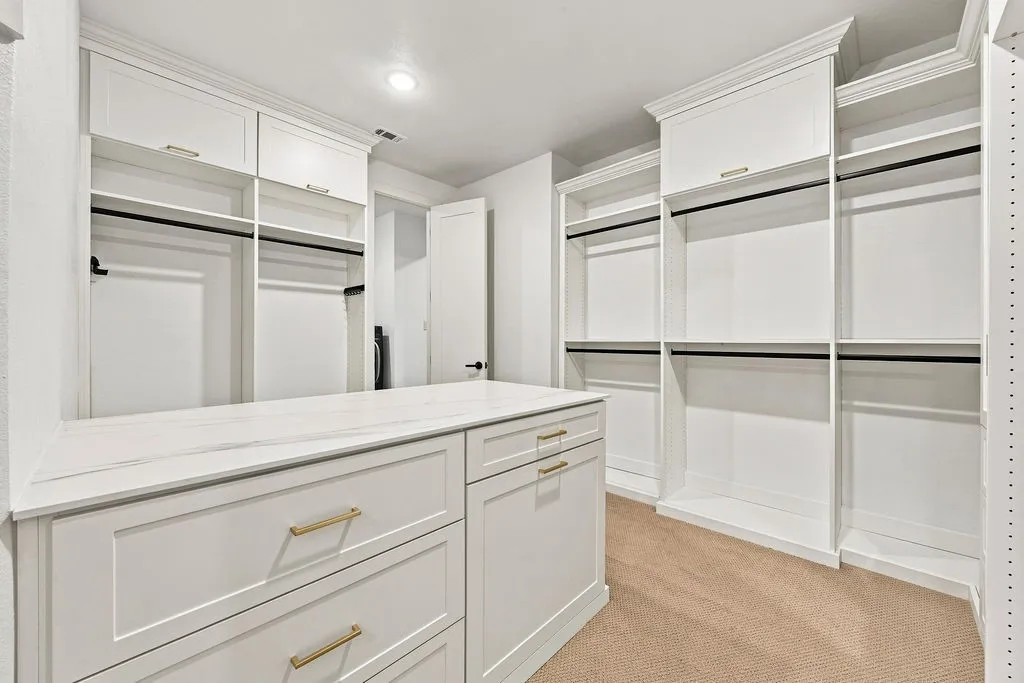 Single Family Residence For Sale in Collin County , 120 Miramar Drive, Prosper, Texas 75078, 4 Bedroom, 4 Bathroom, 2 Garage spaces, 3,419 Sqft, built in 2022, mls#21368346, Real Estate Agent in Prosper, Homes For Sale in Collin county, Homes For Sale in Prosper, Realtor in Prosper Texas, Real Estate Brokerage Independent Realty Texas, Luminita Cordes Realtor