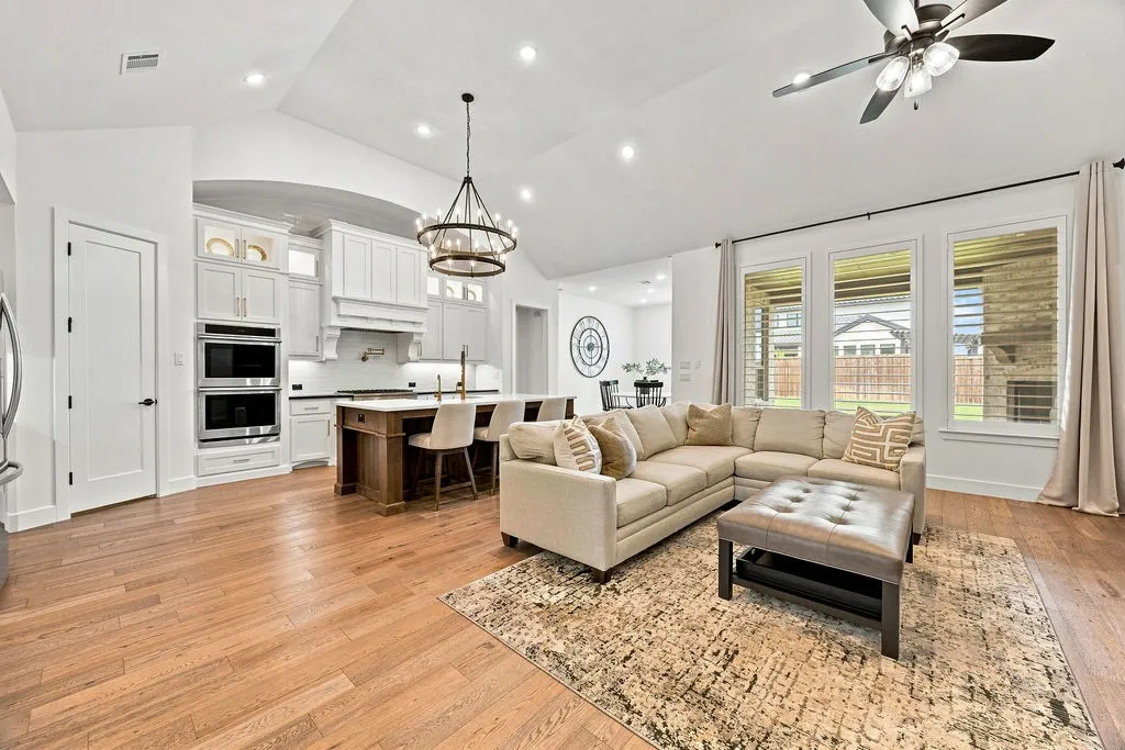 Single Family Residence For Sale in Collin County , 120 Miramar Drive, Prosper, Texas 75078, 4 Bedroom, 4 Bathroom, 2 Garage spaces, 3,419 Sqft, built in 2022, mls#21368346, Real Estate Agent in Prosper, Homes For Sale in Collin county, Homes For Sale in Prosper, Realtor in Prosper Texas, Real Estate Brokerage Independent Realty Texas, Luminita Cordes Realtor