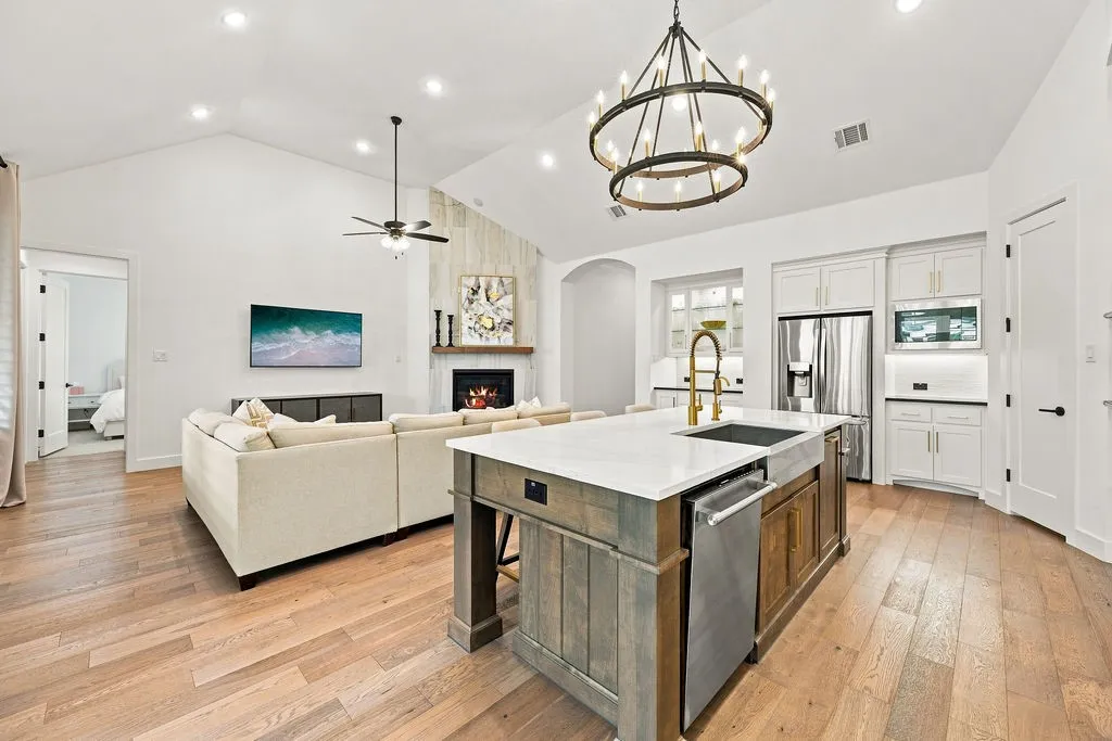 Single Family Residence For Sale in Collin County , 120 Miramar Drive, Prosper, Texas 75078, 4 Bedroom, 4 Bathroom, 2 Garage spaces, 3,419 Sqft, built in 2022, mls#21368346, Real Estate Agent in Prosper, Homes For Sale in Collin county, Homes For Sale in Prosper, Realtor in Prosper Texas, Real Estate Brokerage Independent Realty Texas, Luminita Cordes Realtor