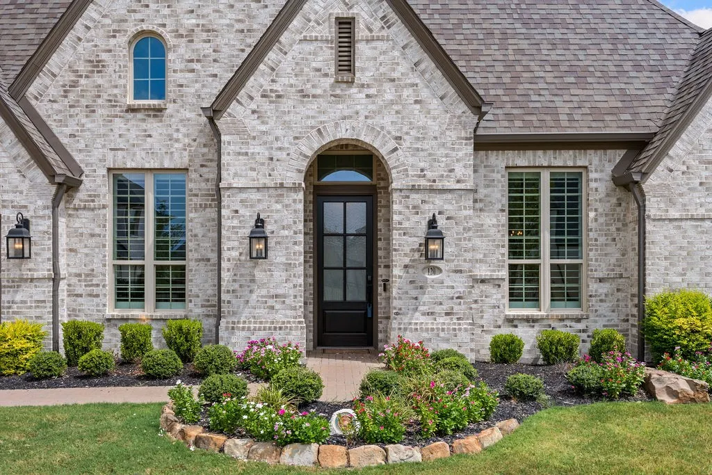 Single Family Residence For Sale in Collin County , 120 Miramar Drive, Prosper, Texas 75078, 4 Bedroom, 4 Bathroom, 2 Garage spaces, 3,419 Sqft, built in 2022, mls#21368346, Real Estate Agent in Prosper, Homes For Sale in Collin county, Homes For Sale in Prosper, Realtor in Prosper Texas, Real Estate Brokerage Independent Realty Texas, Luminita Cordes Realtor