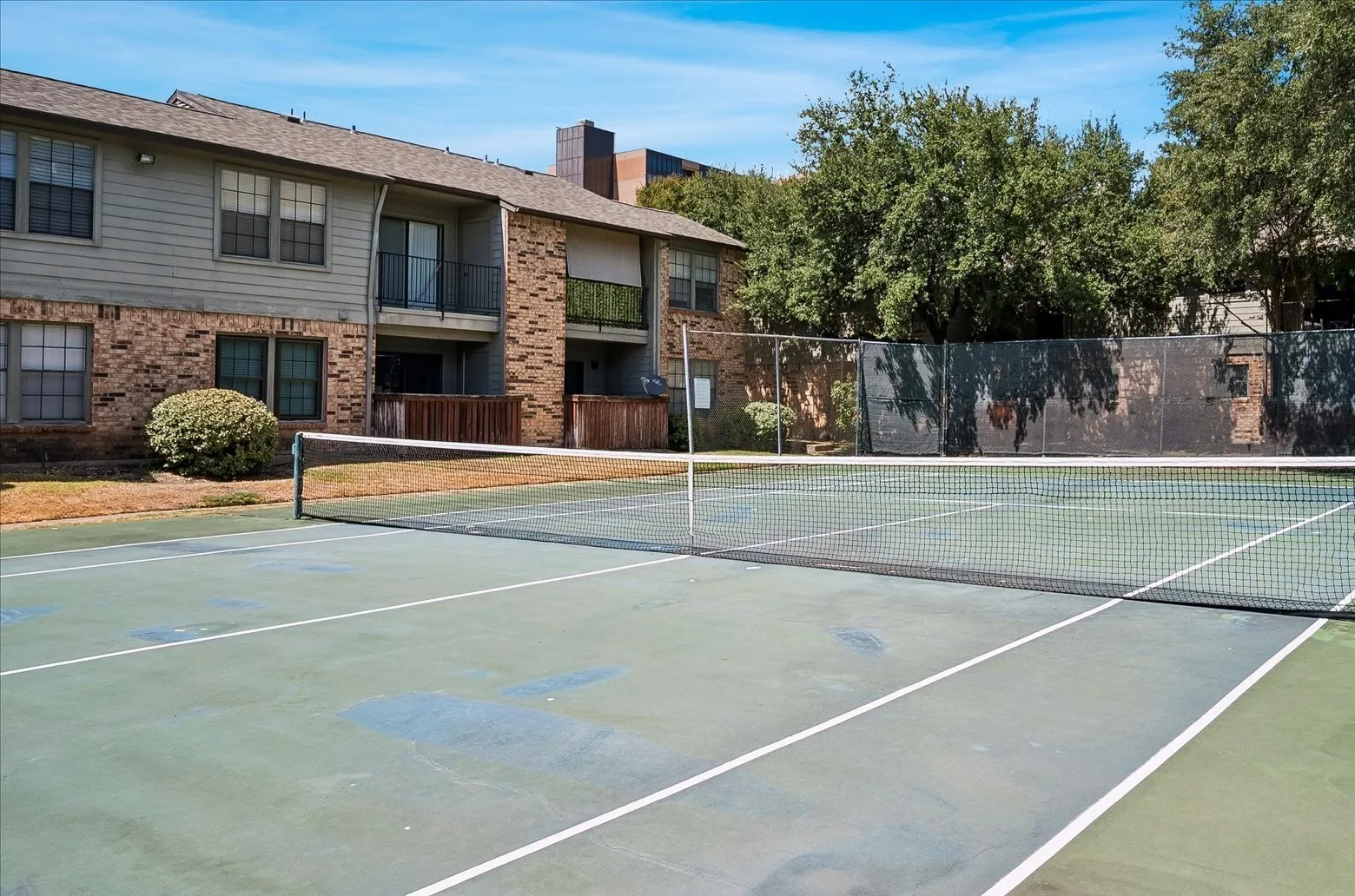 Condominium For Sale in Dallas County , 5335 Bent Tree Forest Drive 121, Dallas, Texas 75248, 1 Bedroom, 1 Bathroom, Garage spaces, 678 Sqft, built in 1981, mls#21380662, Real Estate Agent in Dallas, Homes For Sale in Dallas county, Homes For Sale in Dallas, Realtor in Dallas Texas, Real Estate Brokerage Independent Realty Texas, Luminita Cordes Realtor