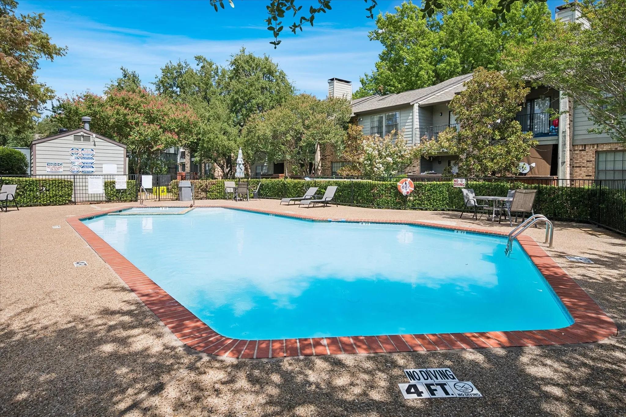 Condominium For Sale in Dallas County , 5335 Bent Tree Forest Drive 121, Dallas, Texas 75248, 1 Bedroom, 1 Bathroom, Garage spaces, 678 Sqft, built in 1981, mls#21380662, Real Estate Agent in Dallas, Homes For Sale in Dallas county, Homes For Sale in Dallas, Realtor in Dallas Texas, Real Estate Brokerage Independent Realty Texas, Luminita Cordes Realtor