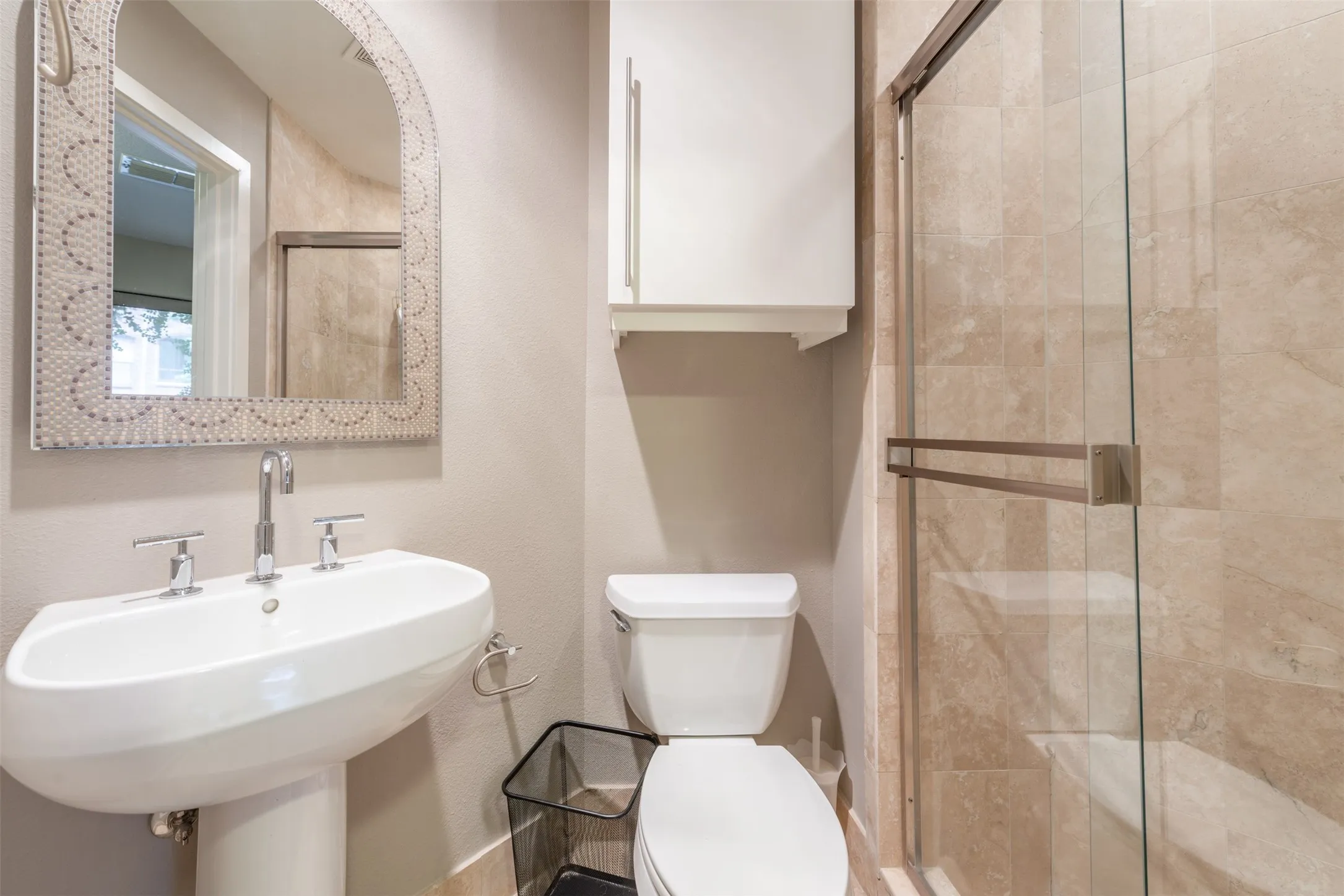 Townhouse For Rent in Dallas County , 2315 Clark Street, Dallas, Texas 75204, 2 Bedroom, 3 Bathroom, 2 Garage spaces, 1,560 Sqft, built in 2004, mls#21381596, Real Estate Agent in Dallas, Homes For Rent in Dallas county, Homes For Rent in Dallas, Realtor in Dallas Texas, Real Estate Brokerage Independent Realty Texas, Luminita Cordes Realtor