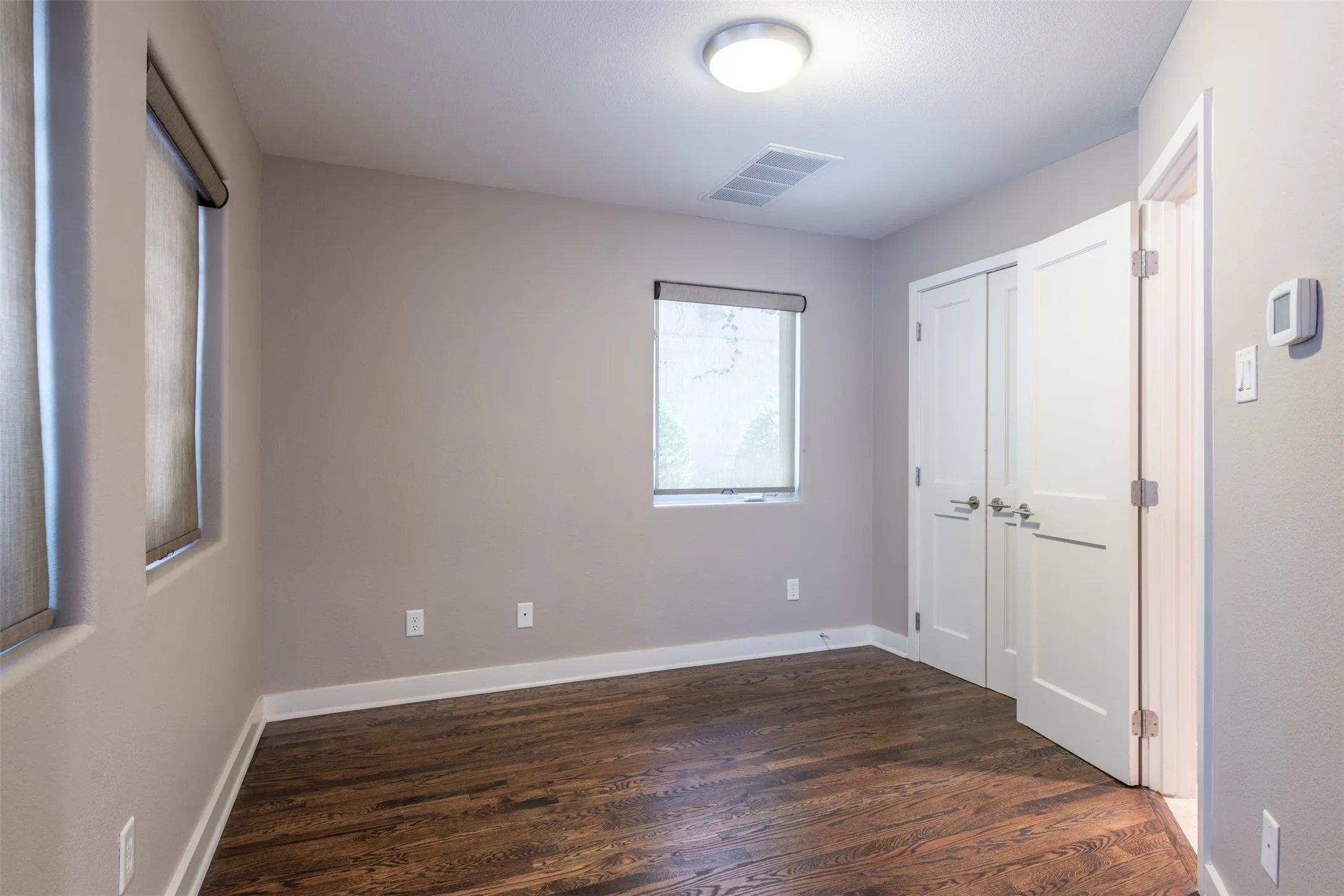 Townhouse For Rent in Dallas County , 2315 Clark Street, Dallas, Texas 75204, 2 Bedroom, 3 Bathroom, 2 Garage spaces, 1,560 Sqft, built in 2004, mls#21381596, Real Estate Agent in Dallas, Homes For Rent in Dallas county, Homes For Rent in Dallas, Realtor in Dallas Texas, Real Estate Brokerage Independent Realty Texas, Luminita Cordes Realtor