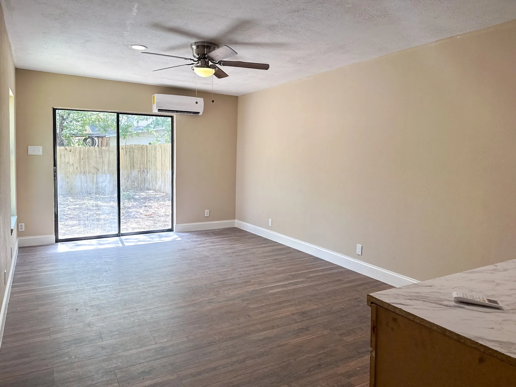Single Family Residence For Rent in Dallas County , 108 Jenny Kay Lane, Irving, Texas 75060, 4 Bedroom, 3 Bathroom, Garage spaces, 1,566 Sqft, built in 1958, mls#21377225, Real Estate Agent in Irving, Homes For Rent in Dallas county, Homes For Rent in Irving, Realtor in Irving Texas, Real Estate Brokerage Independent Realty Texas, Luminita Cordes Realtor