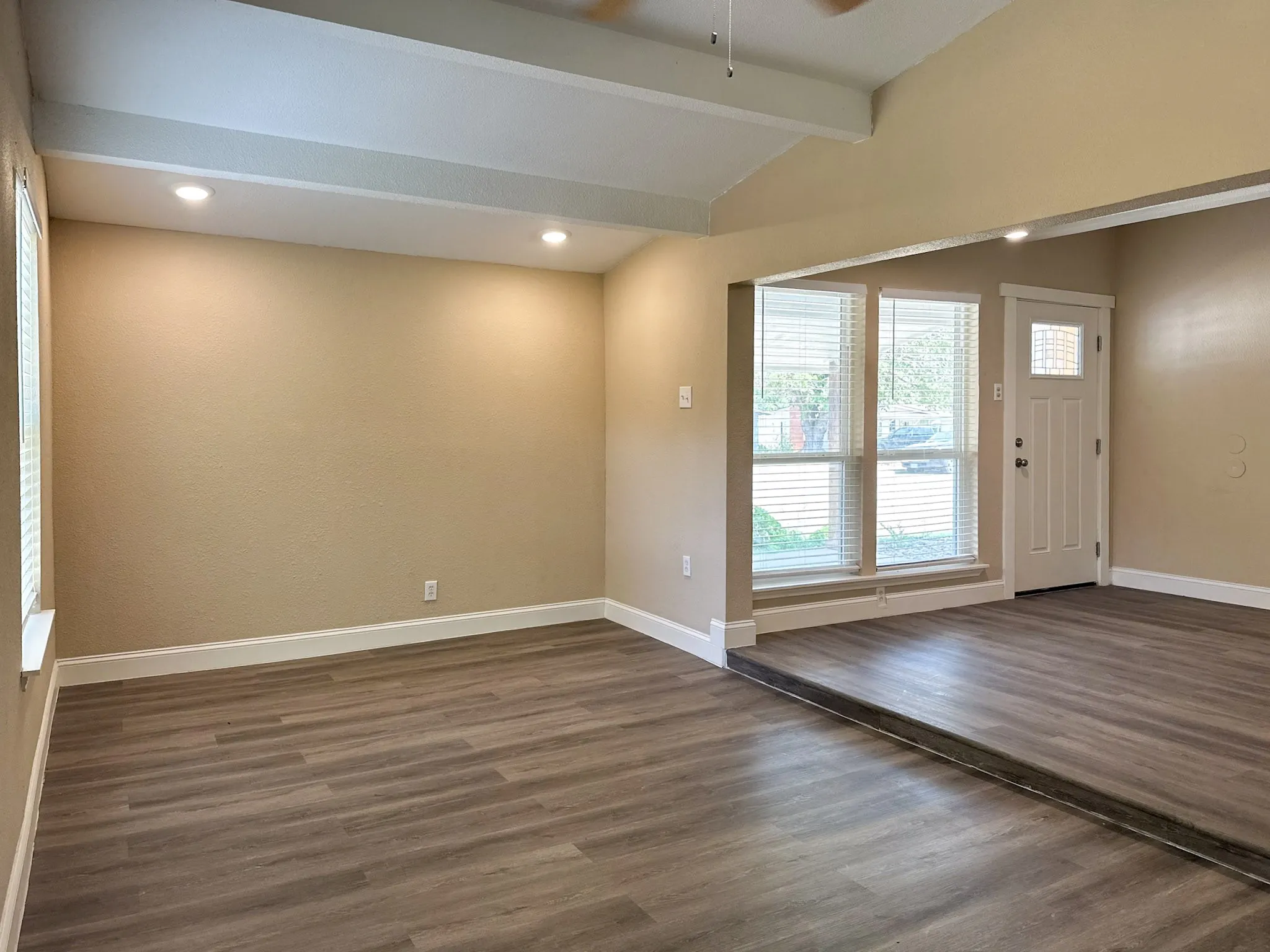 Single Family Residence For Rent in Dallas County , 108 Jenny Kay Lane, Irving, Texas 75060, 4 Bedroom, 3 Bathroom, Garage spaces, 1,566 Sqft, built in 1958, mls#21377225, Real Estate Agent in Irving, Homes For Rent in Dallas county, Homes For Rent in Irving, Realtor in Irving Texas, Real Estate Brokerage Independent Realty Texas, Luminita Cordes Realtor