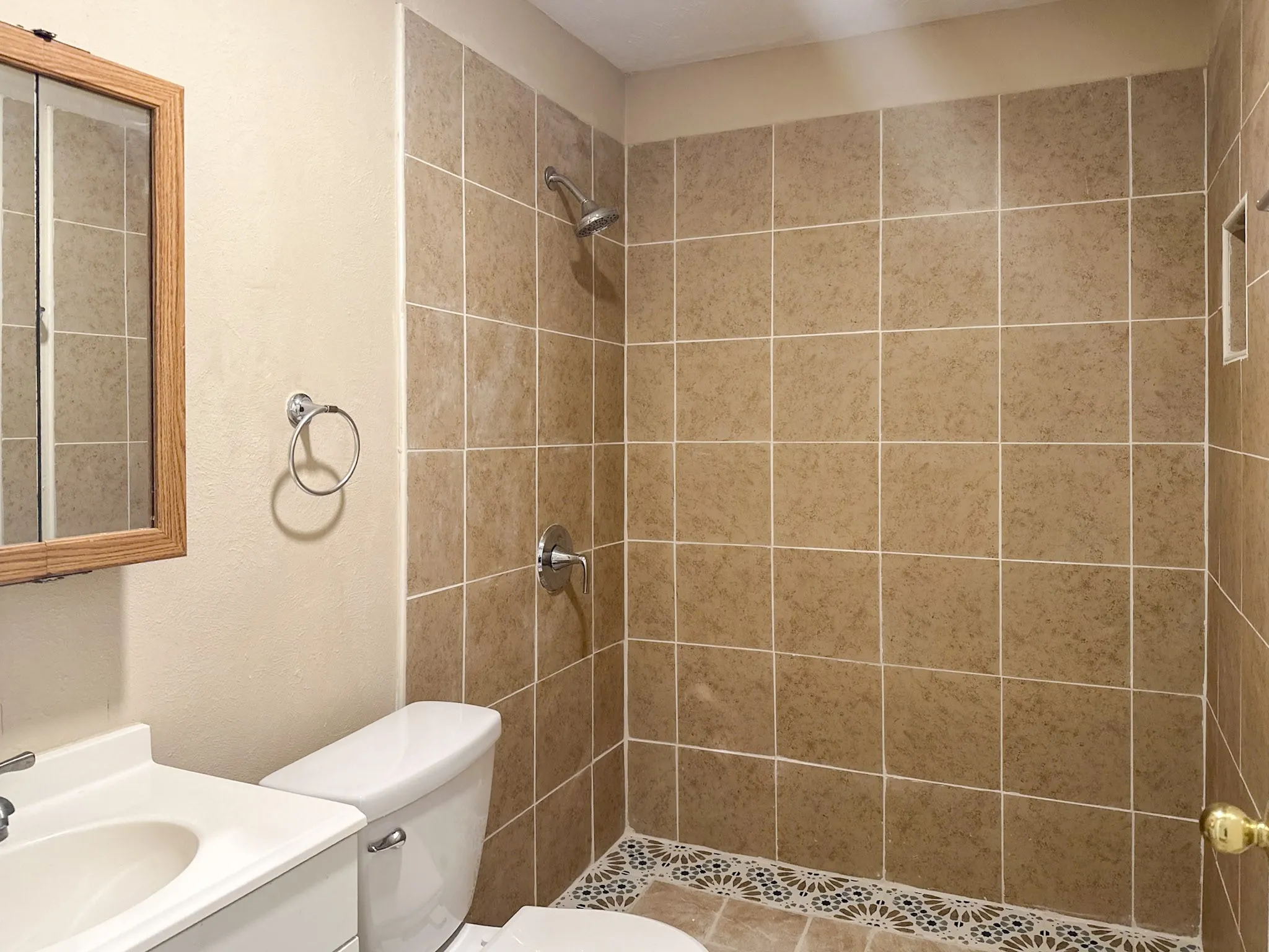 Single Family Residence For Rent in Dallas County , 108 Jenny Kay Lane, Irving, Texas 75060, 4 Bedroom, 3 Bathroom, Garage spaces, 1,566 Sqft, built in 1958, mls#21377225, Real Estate Agent in Irving, Homes For Rent in Dallas county, Homes For Rent in Irving, Realtor in Irving Texas, Real Estate Brokerage Independent Realty Texas, Luminita Cordes Realtor