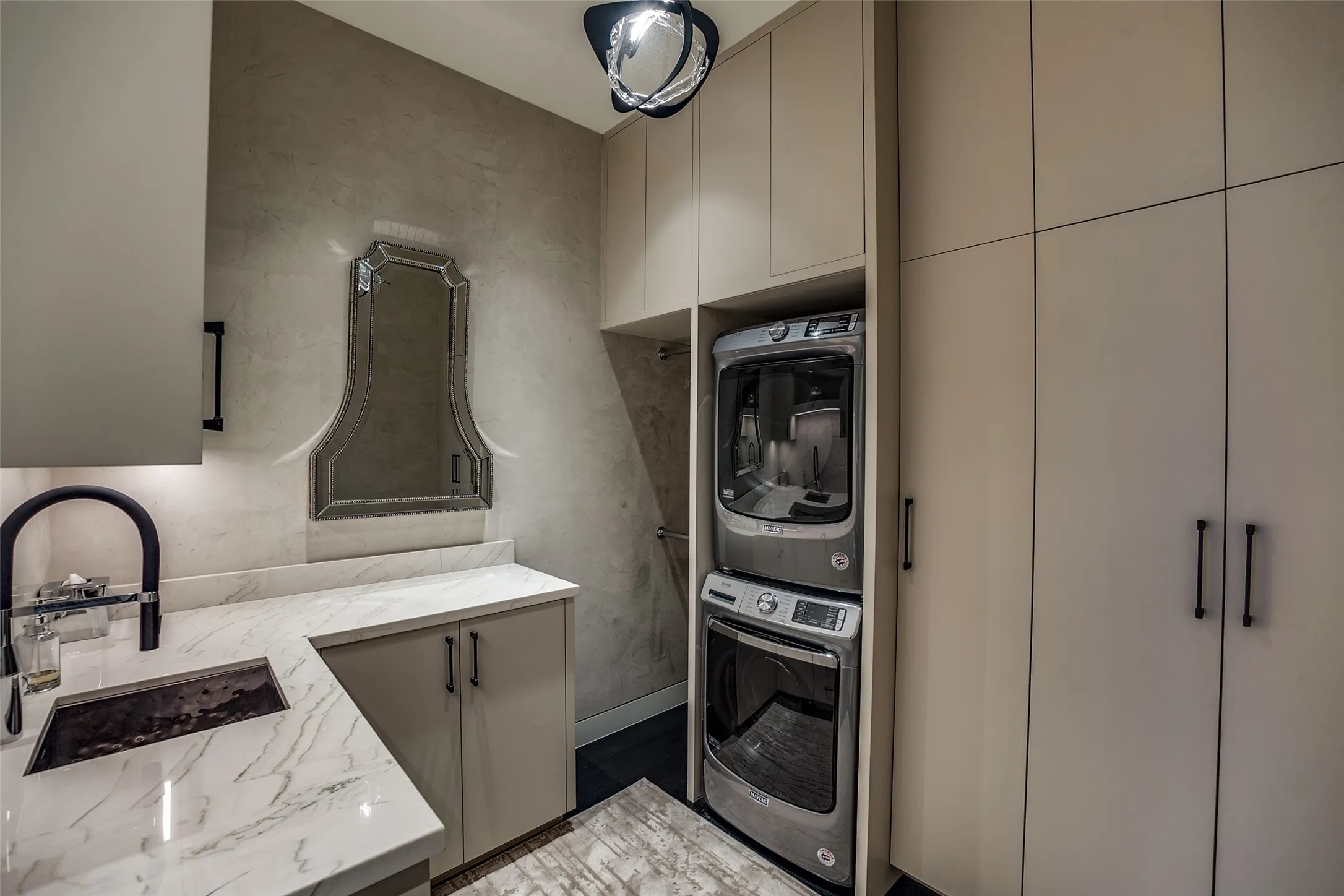 Condominium For Sale in Dallas County , 1918 Olive Street 4202, Dallas, Texas 75201, 2 Bedroom, 4 Bathroom, 3 Garage spaces, 4,678 Sqft, built in 2020, mls#21381065, Real Estate Agent in Dallas, Homes For Sale in Dallas county, Homes For Sale in Dallas, Realtor in Dallas Texas, Real Estate Brokerage Independent Realty Texas, Luminita Cordes Realtor