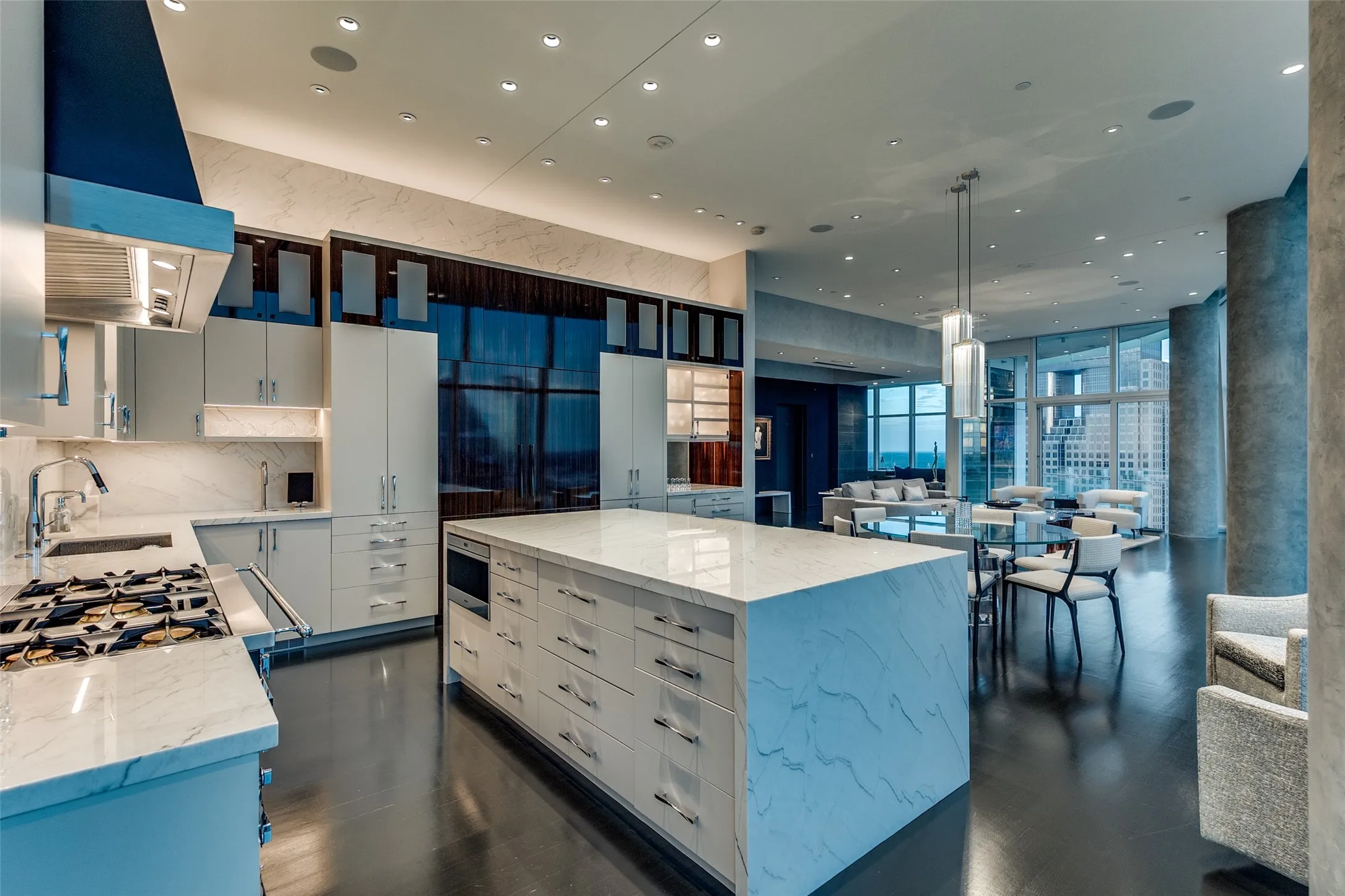 Condominium For Sale in Dallas County , 1918 Olive Street 4202, Dallas, Texas 75201, 2 Bedroom, 4 Bathroom, 3 Garage spaces, 4,678 Sqft, built in 2020, mls#21381065, Real Estate Agent in Dallas, Homes For Sale in Dallas county, Homes For Sale in Dallas, Realtor in Dallas Texas, Real Estate Brokerage Independent Realty Texas, Luminita Cordes Realtor