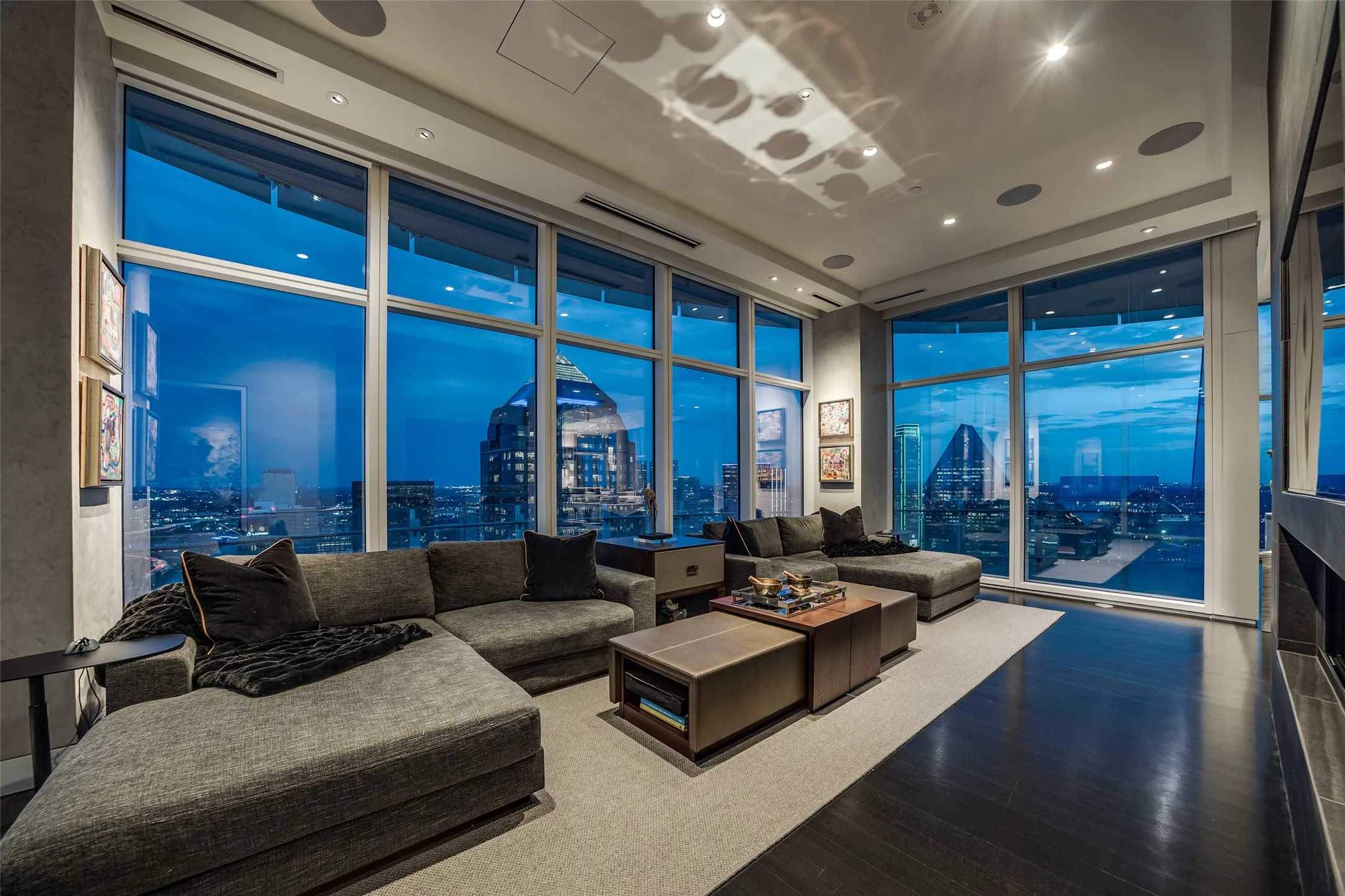 Condominium For Sale in Dallas County , 1918 Olive Street 4202, Dallas, Texas 75201, 2 Bedroom, 4 Bathroom, 3 Garage spaces, 4,678 Sqft, built in 2020, mls#21381065, Real Estate Agent in Dallas, Homes For Sale in Dallas county, Homes For Sale in Dallas, Realtor in Dallas Texas, Real Estate Brokerage Independent Realty Texas, Luminita Cordes Realtor