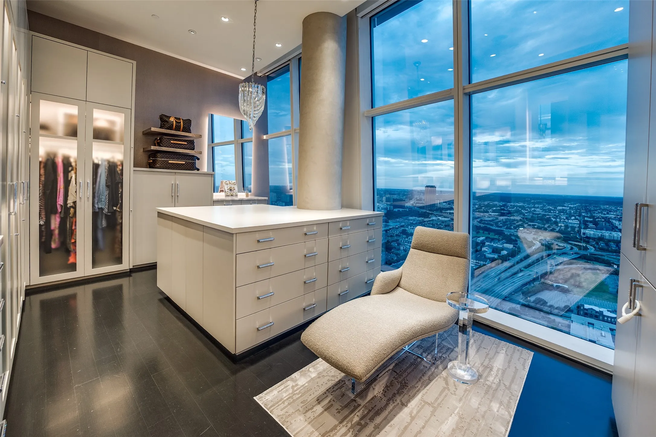 Condominium For Sale in Dallas County , 1918 Olive Street 4202, Dallas, Texas 75201, 2 Bedroom, 4 Bathroom, 3 Garage spaces, 4,678 Sqft, built in 2020, mls#21381065, Real Estate Agent in Dallas, Homes For Sale in Dallas county, Homes For Sale in Dallas, Realtor in Dallas Texas, Real Estate Brokerage Independent Realty Texas, Luminita Cordes Realtor