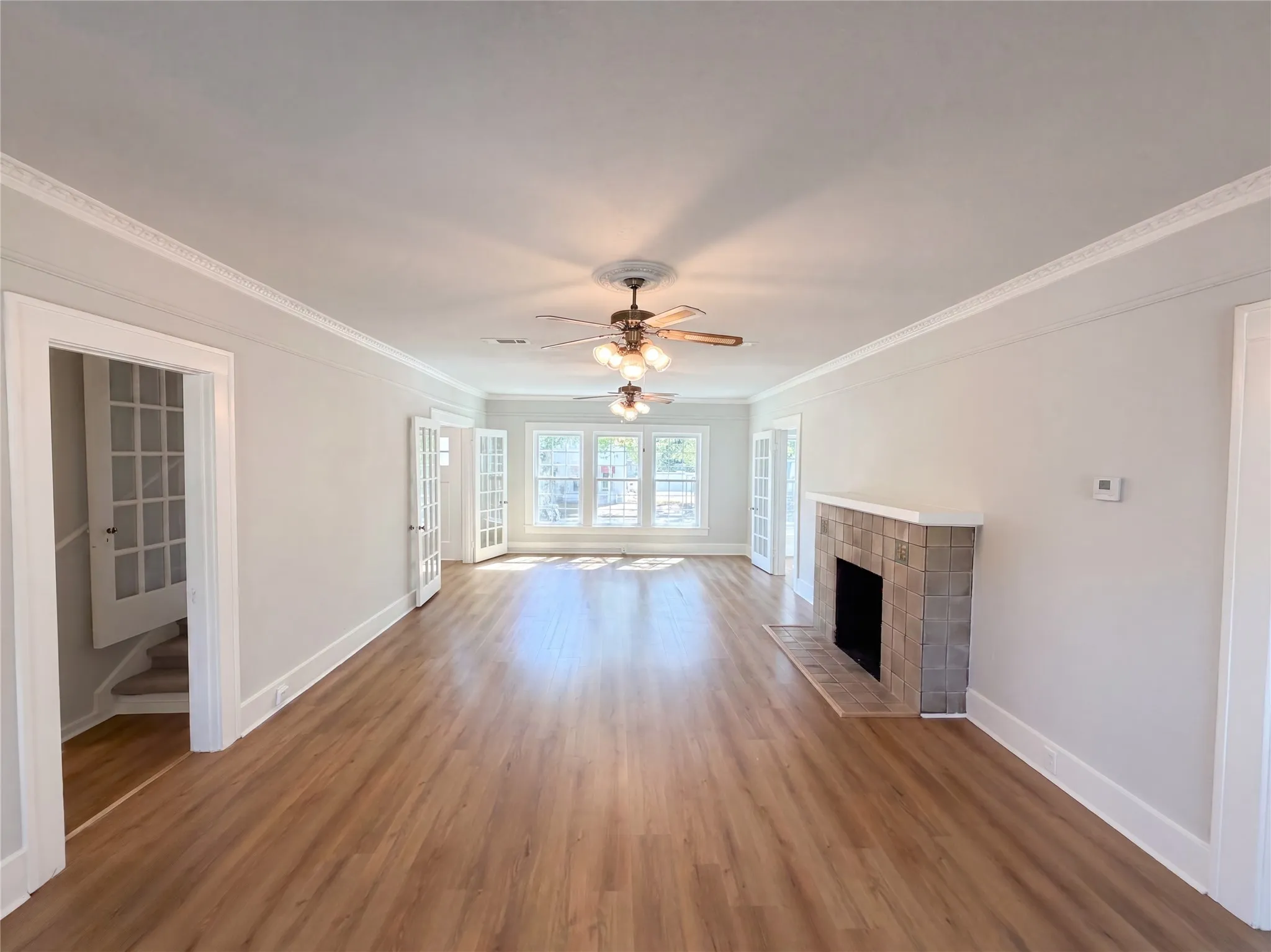 Single Family Residence For Sale in Palo Pinto County , 615 NW 5th Avenue, Mineral Wells, Texas 76067, 4 Bedroom, 4 Bathroom, 2 Garage spaces, 3,480 Sqft, built in 1921, mls#21378715, Real Estate Agent in Mineral Wells, Homes For Sale in Palo Pinto county, Homes For Sale in Mineral Wells, Realtor in Mineral Wells Texas, Real Estate Brokerage Independent Realty Texas, Luminita Cordes Realtor