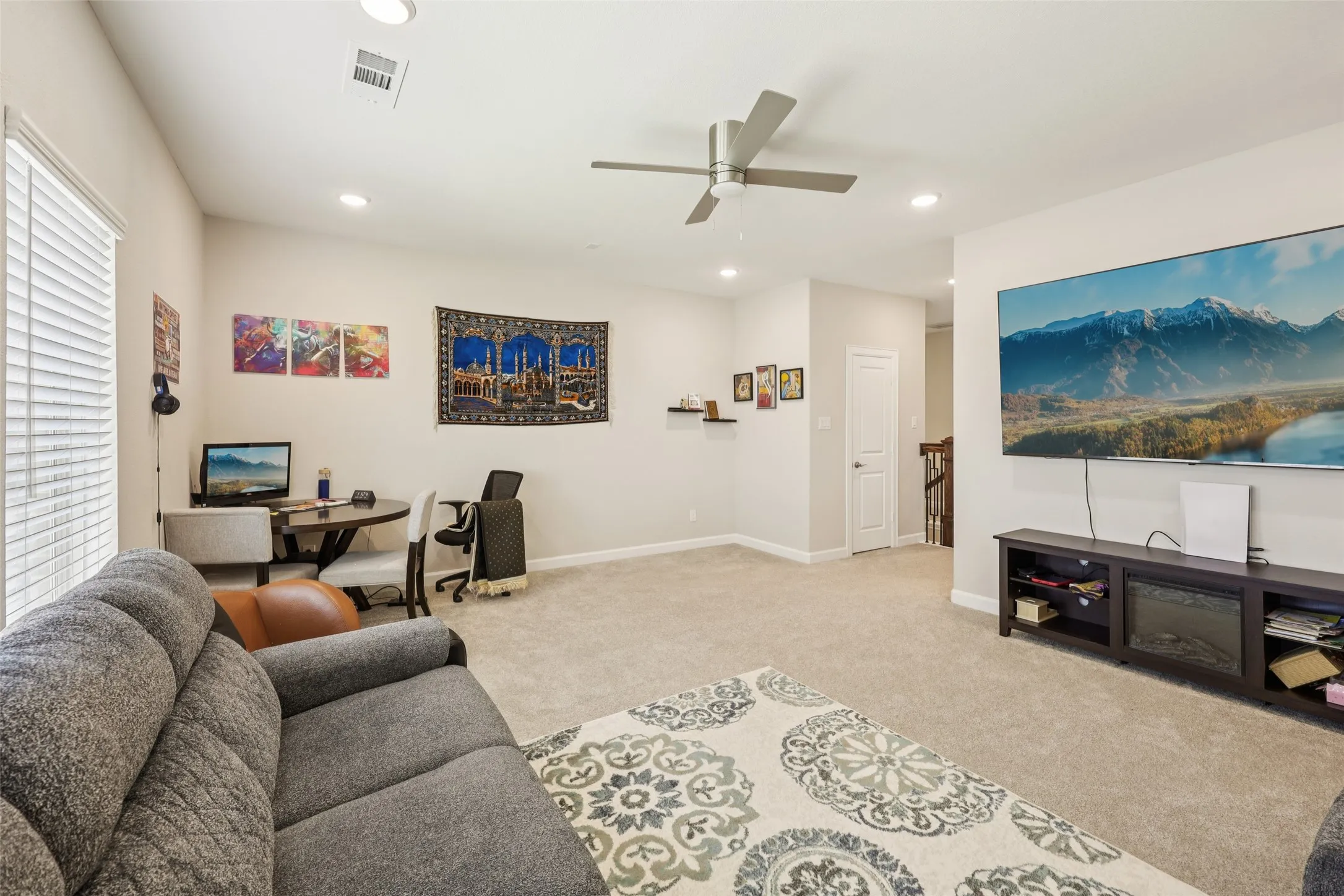 Single Family Residence For Sale in Collin County , 1330 Heavenly Place, Wylie, Texas 75098, 4 Bedroom, 4 Bathroom, 3 Garage spaces, 3,325 Sqft, built in 2021, mls#21380797, Real Estate Agent in Wylie, Homes For Sale in Collin county, Homes For Sale in Wylie, Realtor in Wylie Texas, Real Estate Brokerage Independent Realty Texas, Luminita Cordes Realtor