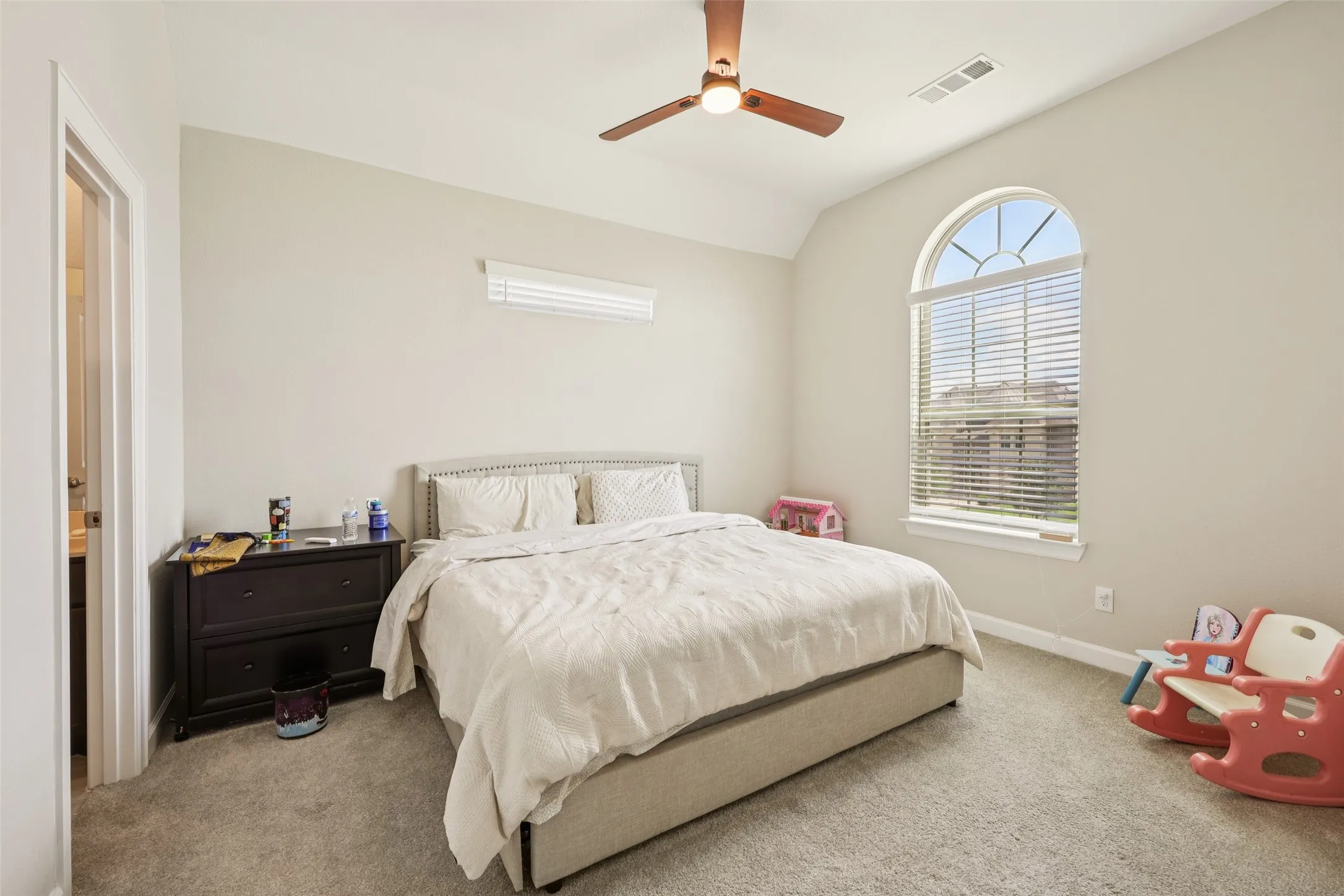 Single Family Residence For Sale in Collin County , 1330 Heavenly Place, Wylie, Texas 75098, 4 Bedroom, 4 Bathroom, 3 Garage spaces, 3,325 Sqft, built in 2021, mls#21380797, Real Estate Agent in Wylie, Homes For Sale in Collin county, Homes For Sale in Wylie, Realtor in Wylie Texas, Real Estate Brokerage Independent Realty Texas, Luminita Cordes Realtor