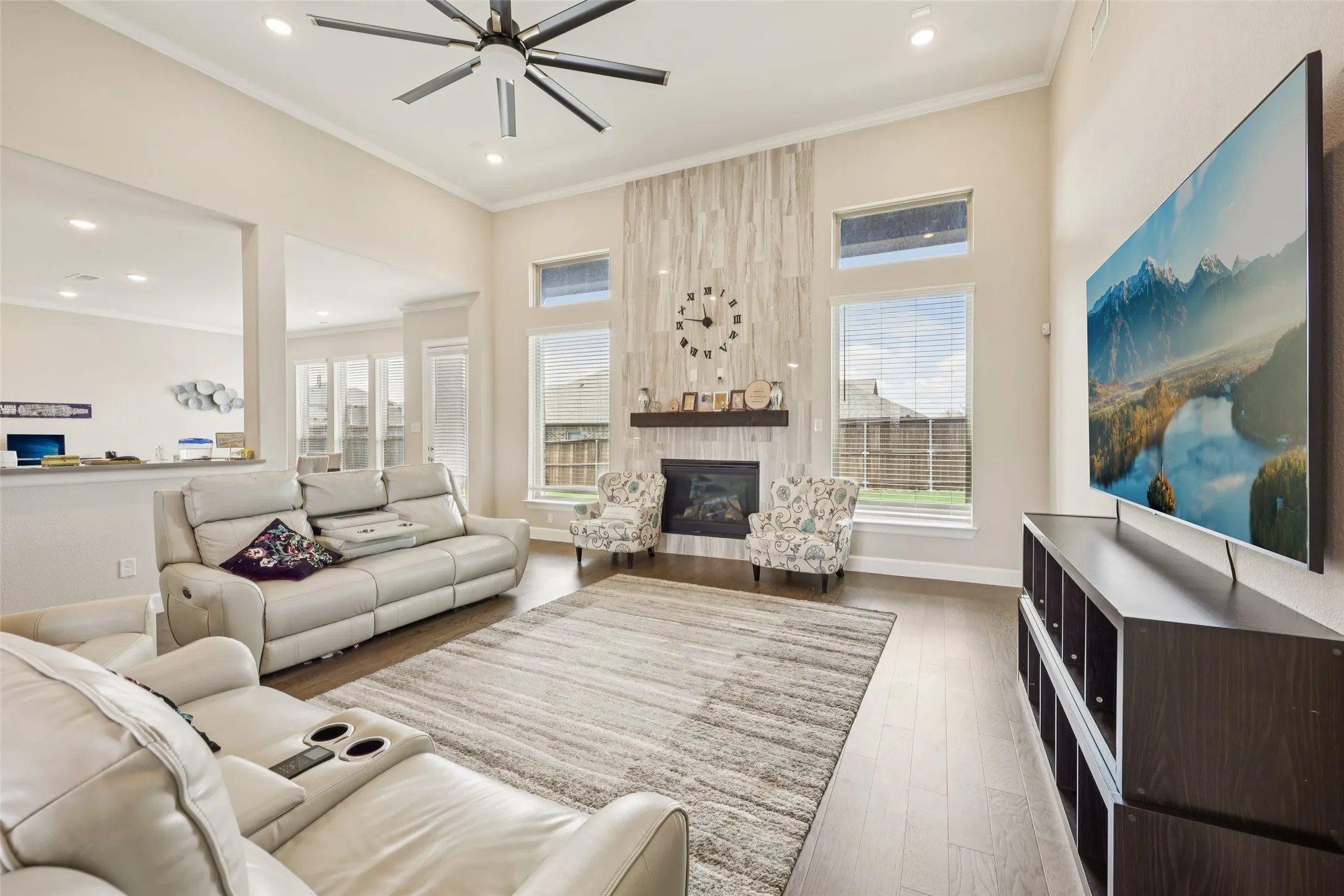 Single Family Residence For Sale in Collin County , 1330 Heavenly Place, Wylie, Texas 75098, 4 Bedroom, 4 Bathroom, 3 Garage spaces, 3,325 Sqft, built in 2021, mls#21380797, Real Estate Agent in Wylie, Homes For Sale in Collin county, Homes For Sale in Wylie, Realtor in Wylie Texas, Real Estate Brokerage Independent Realty Texas, Luminita Cordes Realtor