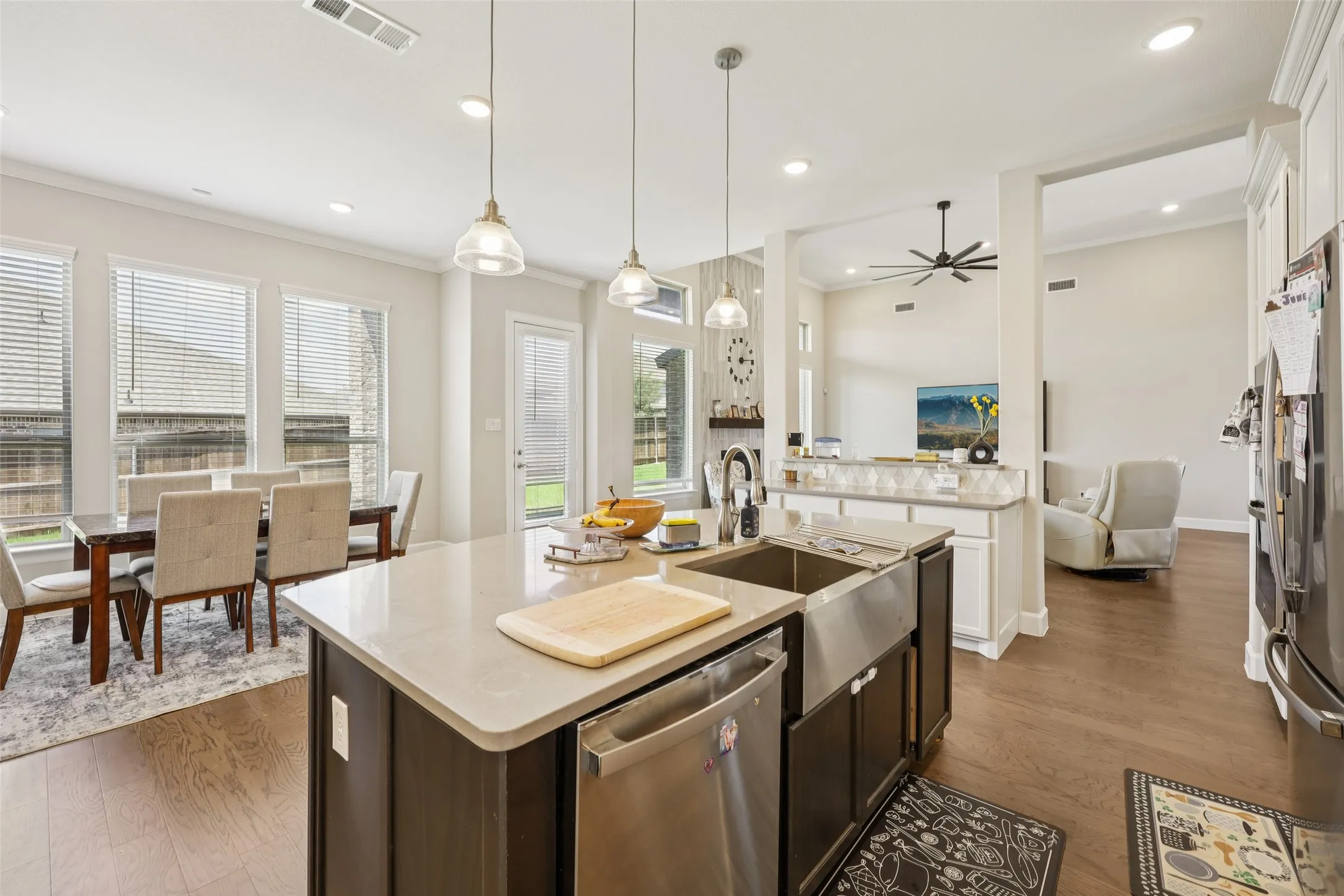 Single Family Residence For Sale in Collin County , 1330 Heavenly Place, Wylie, Texas 75098, 4 Bedroom, 4 Bathroom, 3 Garage spaces, 3,325 Sqft, built in 2021, mls#21380797, Real Estate Agent in Wylie, Homes For Sale in Collin county, Homes For Sale in Wylie, Realtor in Wylie Texas, Real Estate Brokerage Independent Realty Texas, Luminita Cordes Realtor