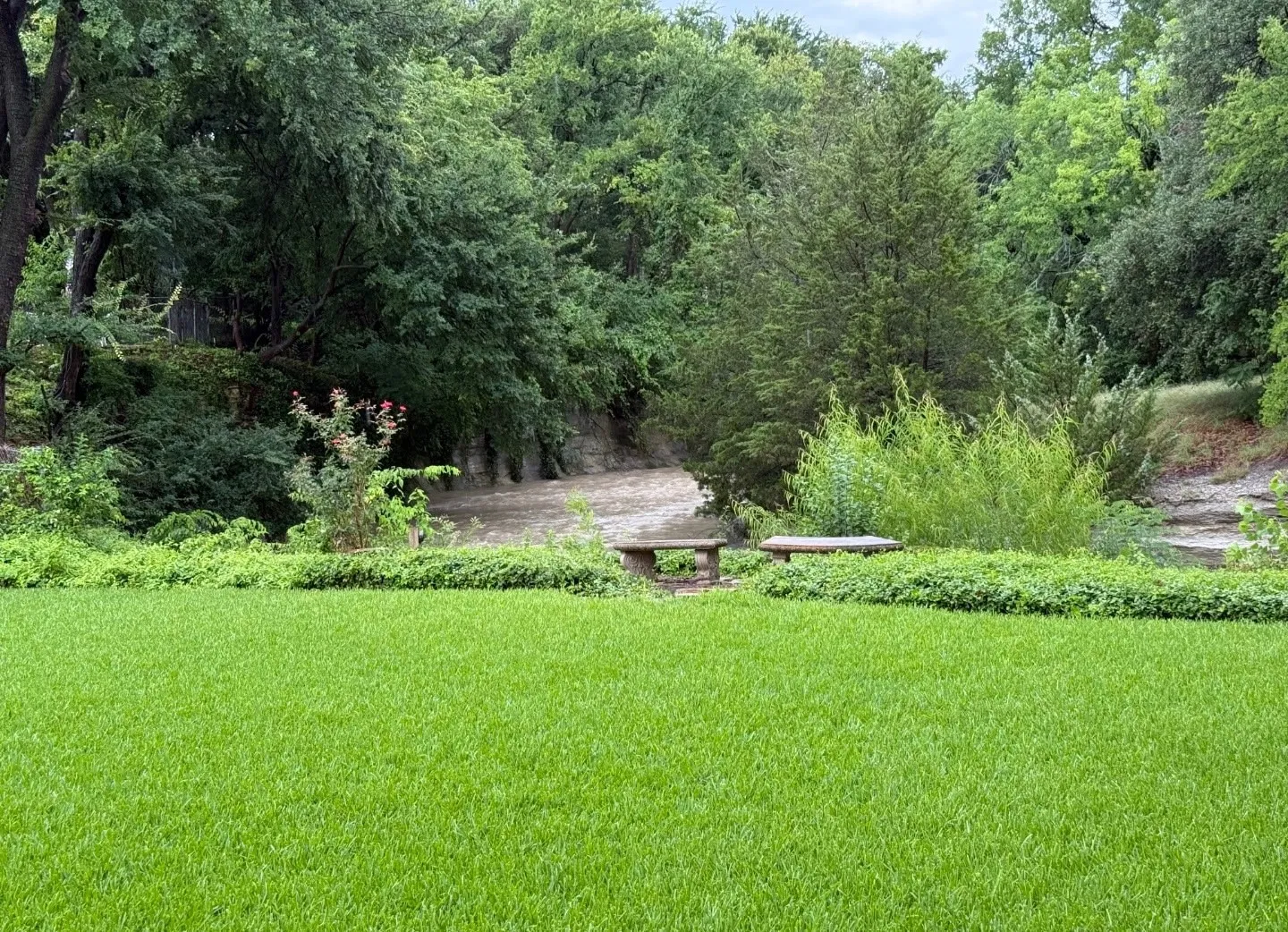 Single Family Residence For Rent in Collin County , 7105 Winding Creek Road, Dallas, Texas 75252, 3 Bedroom, 3 Bathroom, 2 Garage spaces, 2,304 Sqft, built in 1973, mls#21379649, Real Estate Agent in Dallas, Homes For Rent in Collin county, Homes For Rent in Dallas, Realtor in Dallas Texas, Real Estate Brokerage Independent Realty Texas, Luminita Cordes Realtor