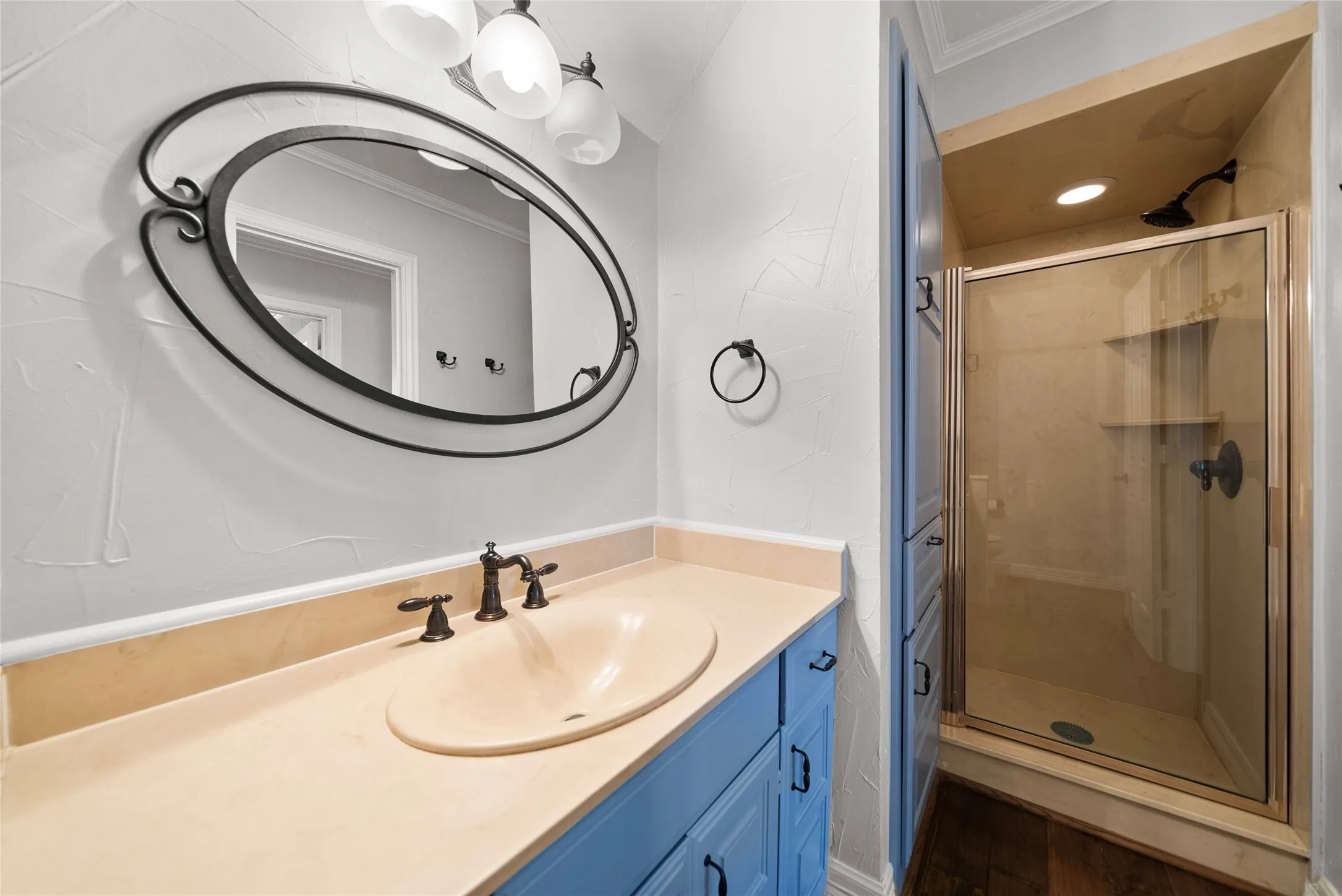 Single Family Residence For Rent in Collin County , 7105 Winding Creek Road, Dallas, Texas 75252, 3 Bedroom, 3 Bathroom, 2 Garage spaces, 2,304 Sqft, built in 1973, mls#21379649, Real Estate Agent in Dallas, Homes For Rent in Collin county, Homes For Rent in Dallas, Realtor in Dallas Texas, Real Estate Brokerage Independent Realty Texas, Luminita Cordes Realtor