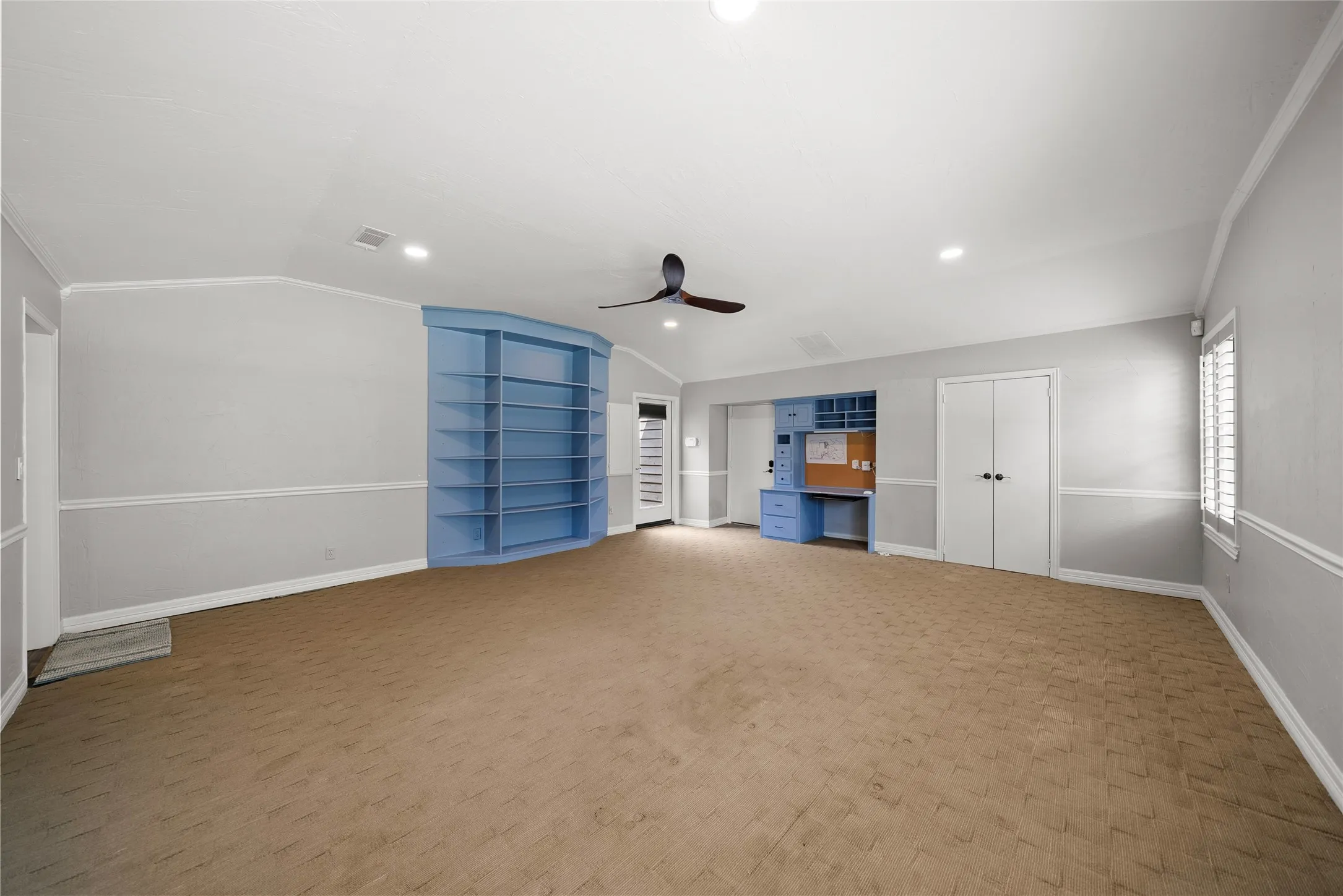 Single Family Residence For Rent in Collin County , 7105 Winding Creek Road, Dallas, Texas 75252, 3 Bedroom, 3 Bathroom, 2 Garage spaces, 2,304 Sqft, built in 1973, mls#21379649, Real Estate Agent in Dallas, Homes For Rent in Collin county, Homes For Rent in Dallas, Realtor in Dallas Texas, Real Estate Brokerage Independent Realty Texas, Luminita Cordes Realtor