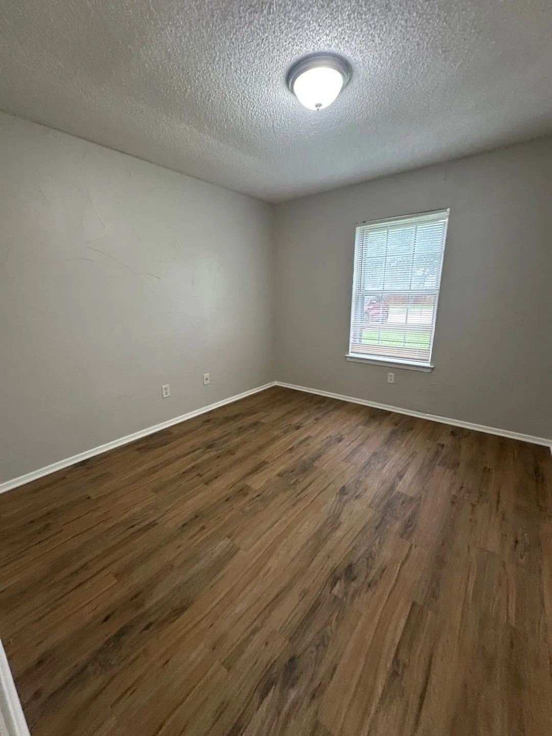 Single Family Residence For Rent in Dallas County , 1014 Tulip Trail, Mesquite, Texas 75149, 3 Bedroom, 2 Bathroom, Garage spaces, 1,771 Sqft, built in 1977, mls#21368316, Real Estate Agent in Mesquite, Homes For Rent in Dallas county, Homes For Rent in Mesquite, Realtor in Mesquite Texas, Real Estate Brokerage Independent Realty Texas, Luminita Cordes Realtor