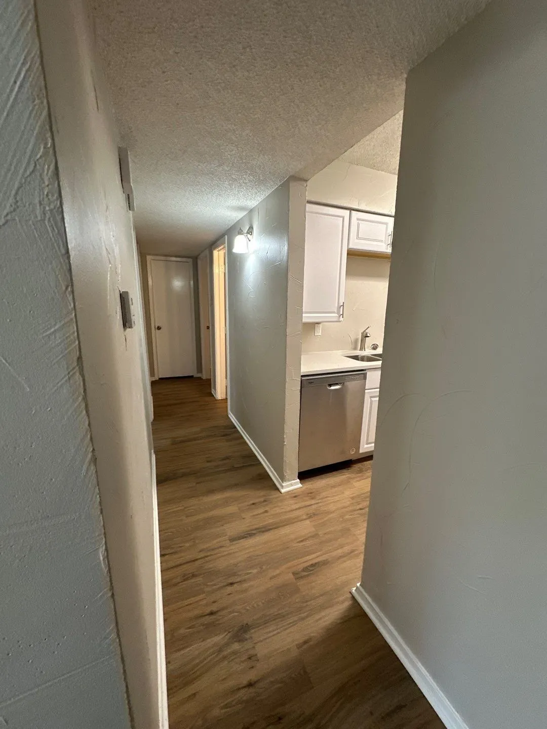 Single Family Residence For Rent in Dallas County , 1014 Tulip Trail, Mesquite, Texas 75149, 3 Bedroom, 2 Bathroom, Garage spaces, 1,771 Sqft, built in 1977, mls#21368316, Real Estate Agent in Mesquite, Homes For Rent in Dallas county, Homes For Rent in Mesquite, Realtor in Mesquite Texas, Real Estate Brokerage Independent Realty Texas, Luminita Cordes Realtor