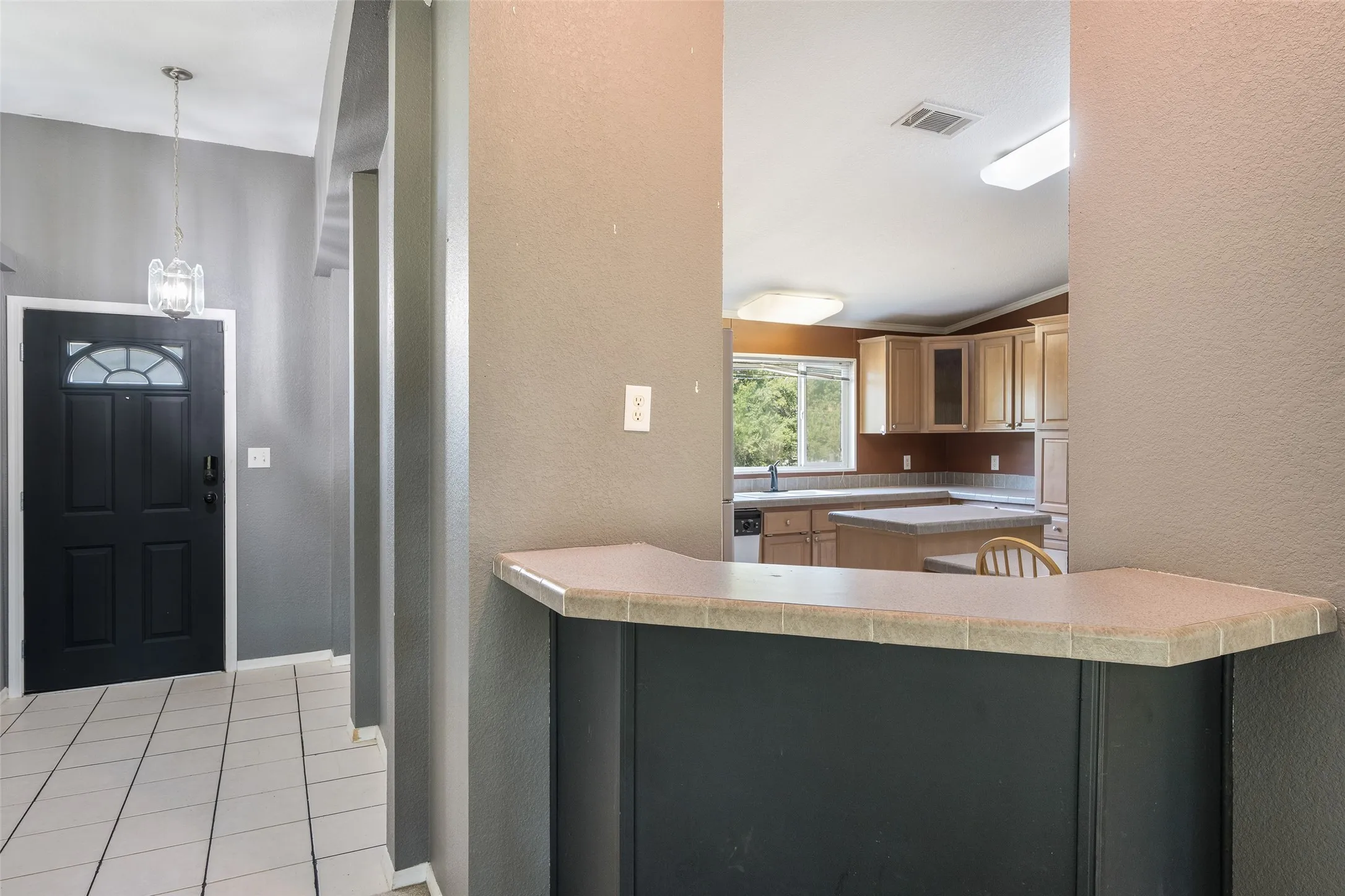 Manufactured Home For Sale in Henderson County , 125 Ivy Lane, Mabank, Texas 75156, 3 Bedroom, 2 Bathroom, Garage spaces, 2,048 Sqft, built in 2001, mls#21381091, Real Estate Agent in Mabank, Homes For Sale in Henderson county, Homes For Sale in Mabank, Realtor in Mabank Texas, Real Estate Brokerage Independent Realty Texas, Luminita Cordes Realtor