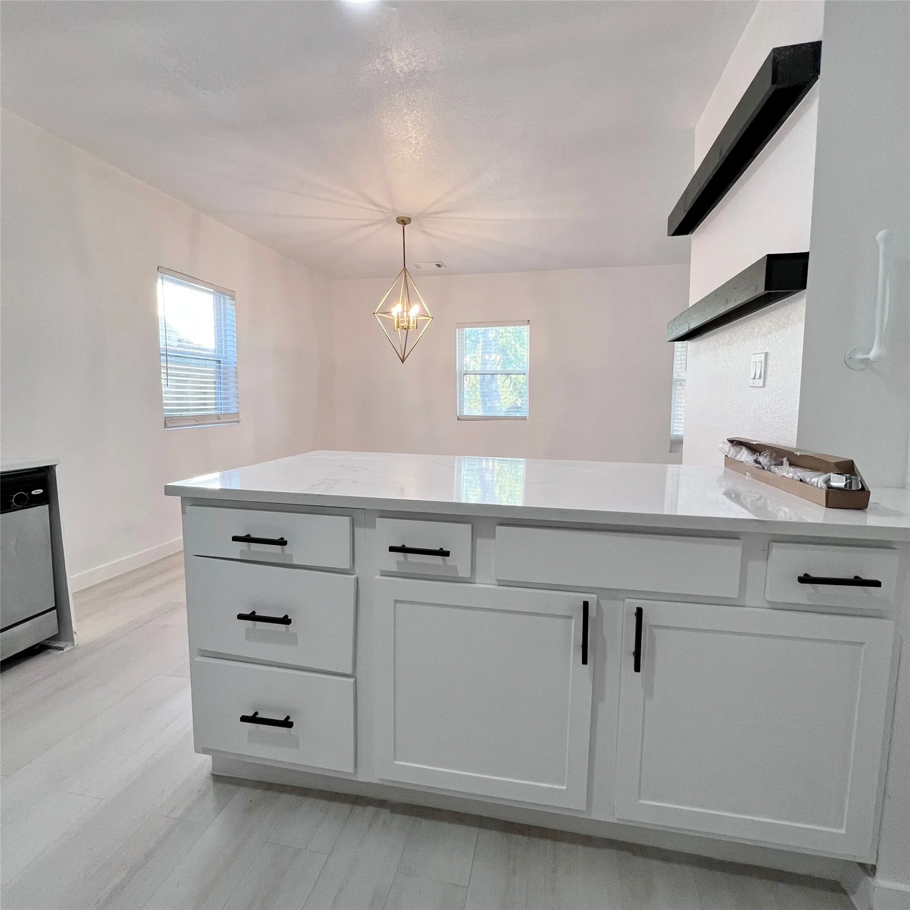 Single Family Residence For Rent in Dallas County , 1542 E Ohio Avenue, Dallas, Texas 75216, 4 Bedroom, 2 Bathroom, Garage spaces, 1,248 Sqft, built in 1925, mls#21381632, Real Estate Agent in Dallas, Homes For Rent in Dallas county, Homes For Rent in Dallas, Realtor in Dallas Texas, Real Estate Brokerage Independent Realty Texas, Luminita Cordes Realtor