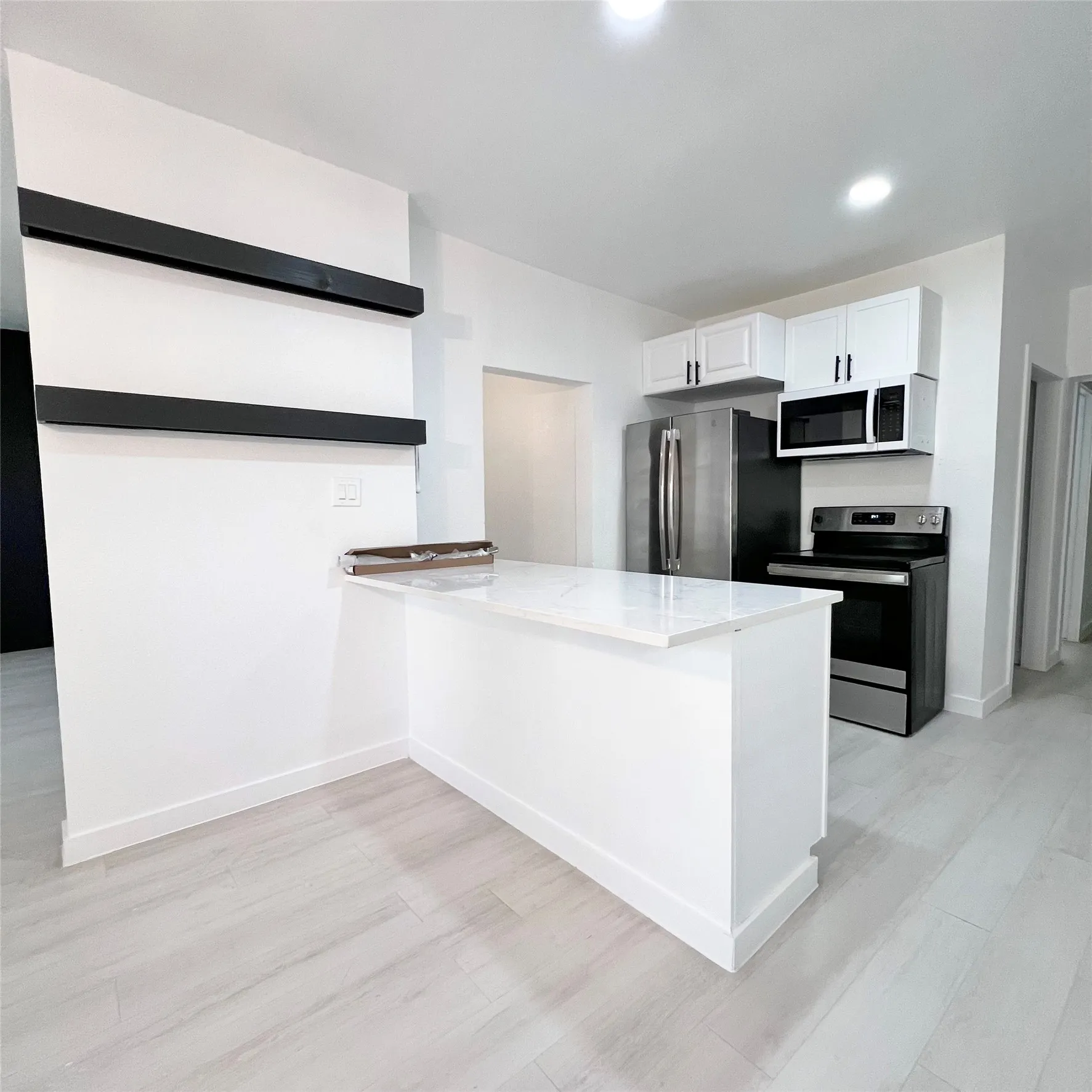 Single Family Residence For Rent in Dallas County , 1542 E Ohio Avenue, Dallas, Texas 75216, 4 Bedroom, 2 Bathroom, Garage spaces, 1,248 Sqft, built in 1925, mls#21381632, Real Estate Agent in Dallas, Homes For Rent in Dallas county, Homes For Rent in Dallas, Realtor in Dallas Texas, Real Estate Brokerage Independent Realty Texas, Luminita Cordes Realtor