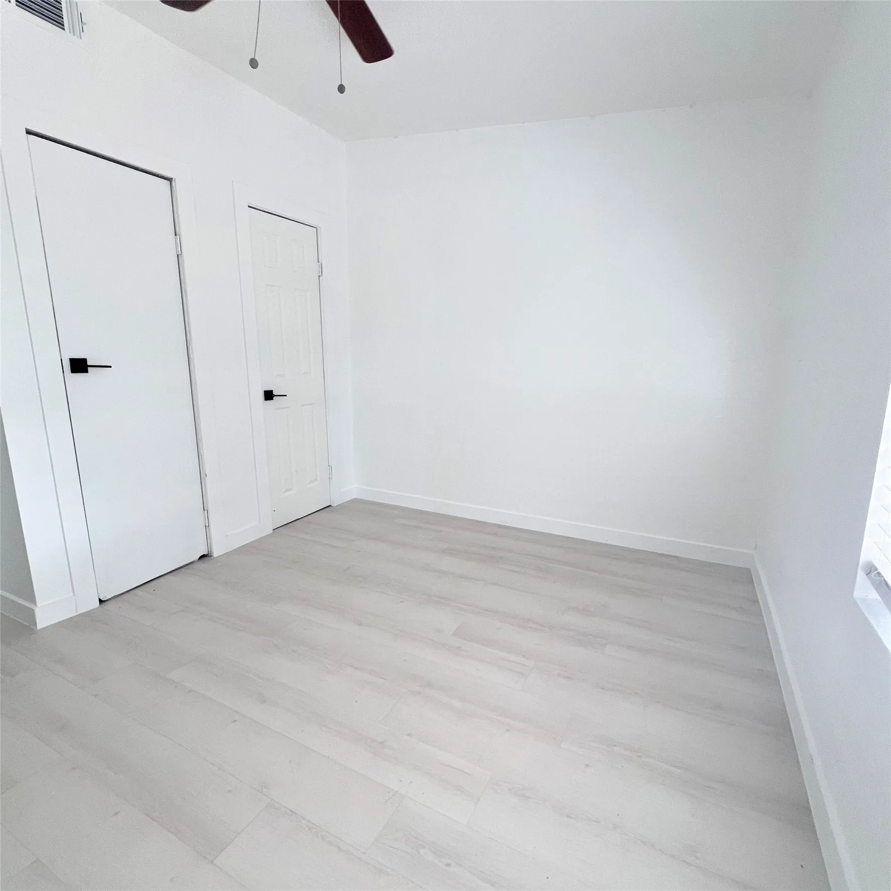 Single Family Residence For Rent in Dallas County , 1542 E Ohio Avenue, Dallas, Texas 75216, 4 Bedroom, 2 Bathroom, Garage spaces, 1,248 Sqft, built in 1925, mls#21381632, Real Estate Agent in Dallas, Homes For Rent in Dallas county, Homes For Rent in Dallas, Realtor in Dallas Texas, Real Estate Brokerage Independent Realty Texas, Luminita Cordes Realtor