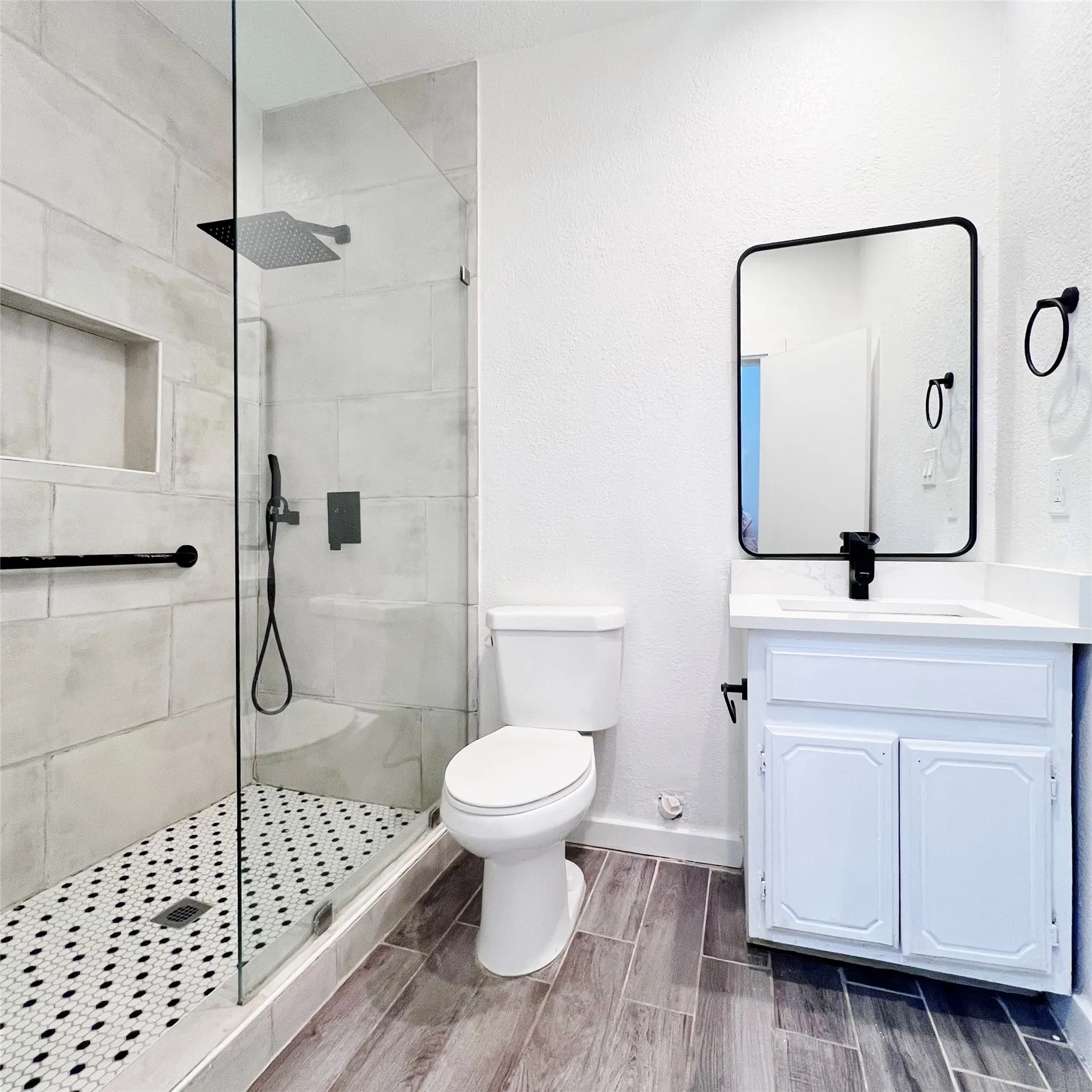 Single Family Residence For Rent in Dallas County , 1542 E Ohio Avenue, Dallas, Texas 75216, 4 Bedroom, 2 Bathroom, Garage spaces, 1,248 Sqft, built in 1925, mls#21381632, Real Estate Agent in Dallas, Homes For Rent in Dallas county, Homes For Rent in Dallas, Realtor in Dallas Texas, Real Estate Brokerage Independent Realty Texas, Luminita Cordes Realtor