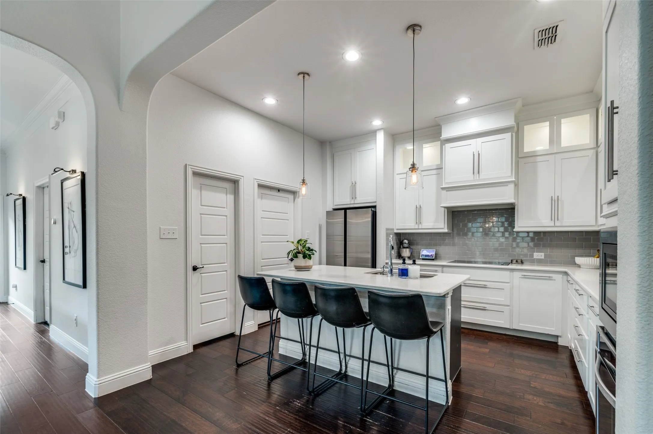 Single Family Residence For Rent in Tarrant County , 7213 W Nirvana Circle, North Richland Hills, Texas 76182, 4 Bedroom, 3 Bathroom, 2 Garage spaces, 2,875 Sqft, built in 2017, mls#21381566, Real Estate Agent in North Richland Hills, Homes For Rent in Tarrant county, Homes For Rent in North Richland Hills, Realtor in North Richland Hills Texas, Real Estate Brokerage Independent Realty Texas, Luminita Cordes Realtor