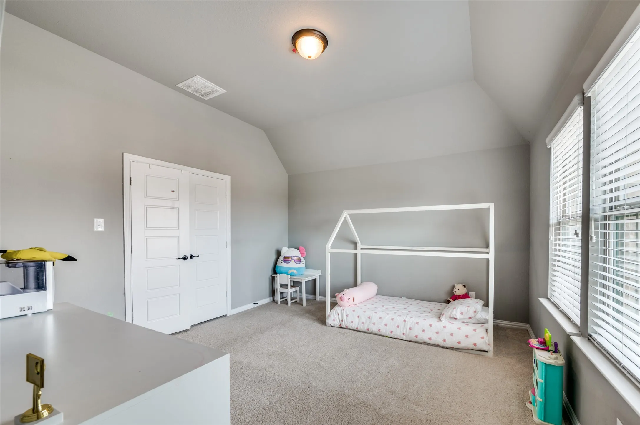 Single Family Residence For Rent in Tarrant County , 7213 W Nirvana Circle, North Richland Hills, Texas 76182, 4 Bedroom, 3 Bathroom, 2 Garage spaces, 2,875 Sqft, built in 2017, mls#21381566, Real Estate Agent in North Richland Hills, Homes For Rent in Tarrant county, Homes For Rent in North Richland Hills, Realtor in North Richland Hills Texas, Real Estate Brokerage Independent Realty Texas, Luminita Cordes Realtor