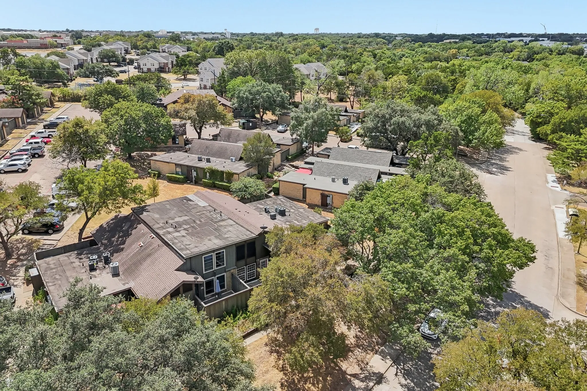 Condominium For Sale in Dallas County , 4628 Country Creek Drive 1205, Dallas, Texas 75236, 1 Bedroom, 1 Bathroom, Garage spaces, 714 Sqft, built in 1974, mls#21367624, Real Estate Agent in Dallas, Homes For Sale in Dallas county, Homes For Sale in Dallas, Realtor in Dallas Texas, Real Estate Brokerage Independent Realty Texas, Luminita Cordes Realtor