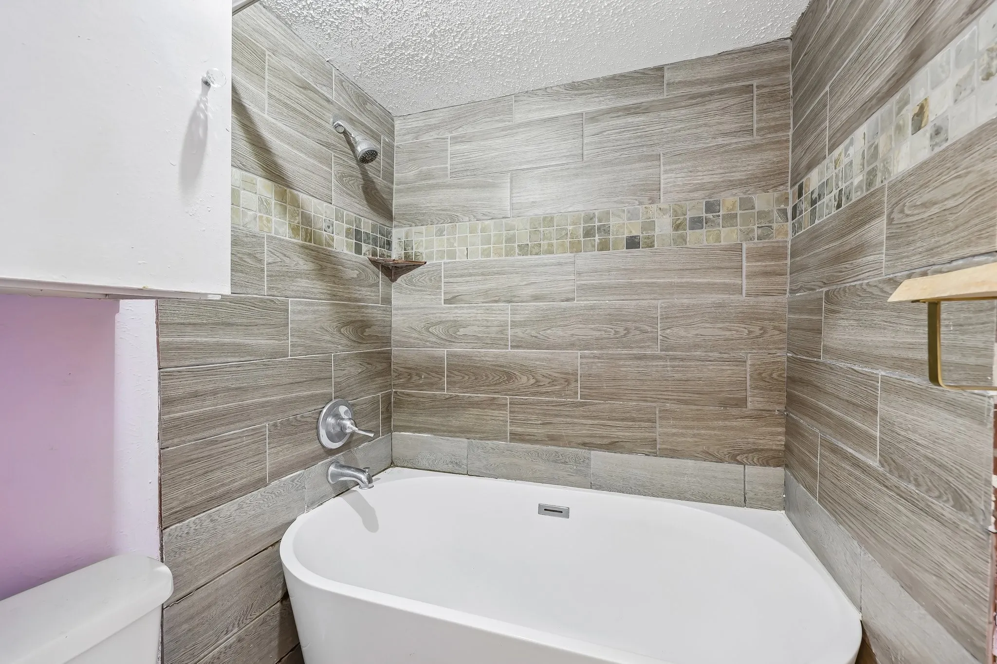 Condominium For Sale in Dallas County , 4628 Country Creek Drive 1205, Dallas, Texas 75236, 1 Bedroom, 1 Bathroom, Garage spaces, 714 Sqft, built in 1974, mls#21367624, Real Estate Agent in Dallas, Homes For Sale in Dallas county, Homes For Sale in Dallas, Realtor in Dallas Texas, Real Estate Brokerage Independent Realty Texas, Luminita Cordes Realtor