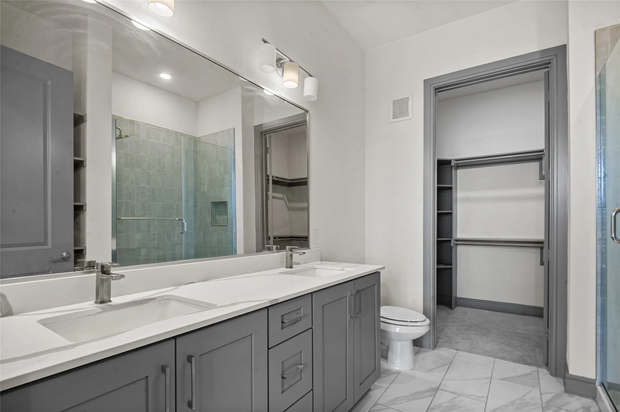 Condominium For Rent in Denton County , 2700 Old Denton Road 3318, Carrollton, Texas 75007, 2 Bedroom, 2 Bathroom, 2 Garage spaces, 1,025 Sqft, built in 2022, mls#21381644, Real Estate Agent in Carrollton, Homes For Rent in Denton county, Homes For Rent in Carrollton, Realtor in Carrollton Texas, Real Estate Brokerage Independent Realty Texas, Luminita Cordes Realtor