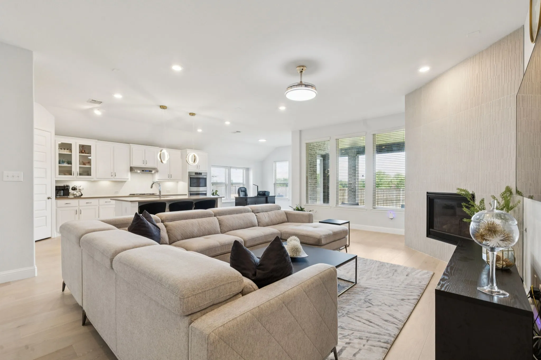 Single Family Residence For Sale in Collin County , 3009 Charles Drive, Wylie, Texas 75098, 4 Bedroom, 3 Bathroom, 3 Garage spaces, 2,498 Sqft, built in 2018, mls#21381334, Real Estate Agent in Wylie, Homes For Sale in Collin county, Homes For Sale in Wylie, Realtor in Wylie Texas, Real Estate Brokerage Independent Realty Texas, Luminita Cordes Realtor