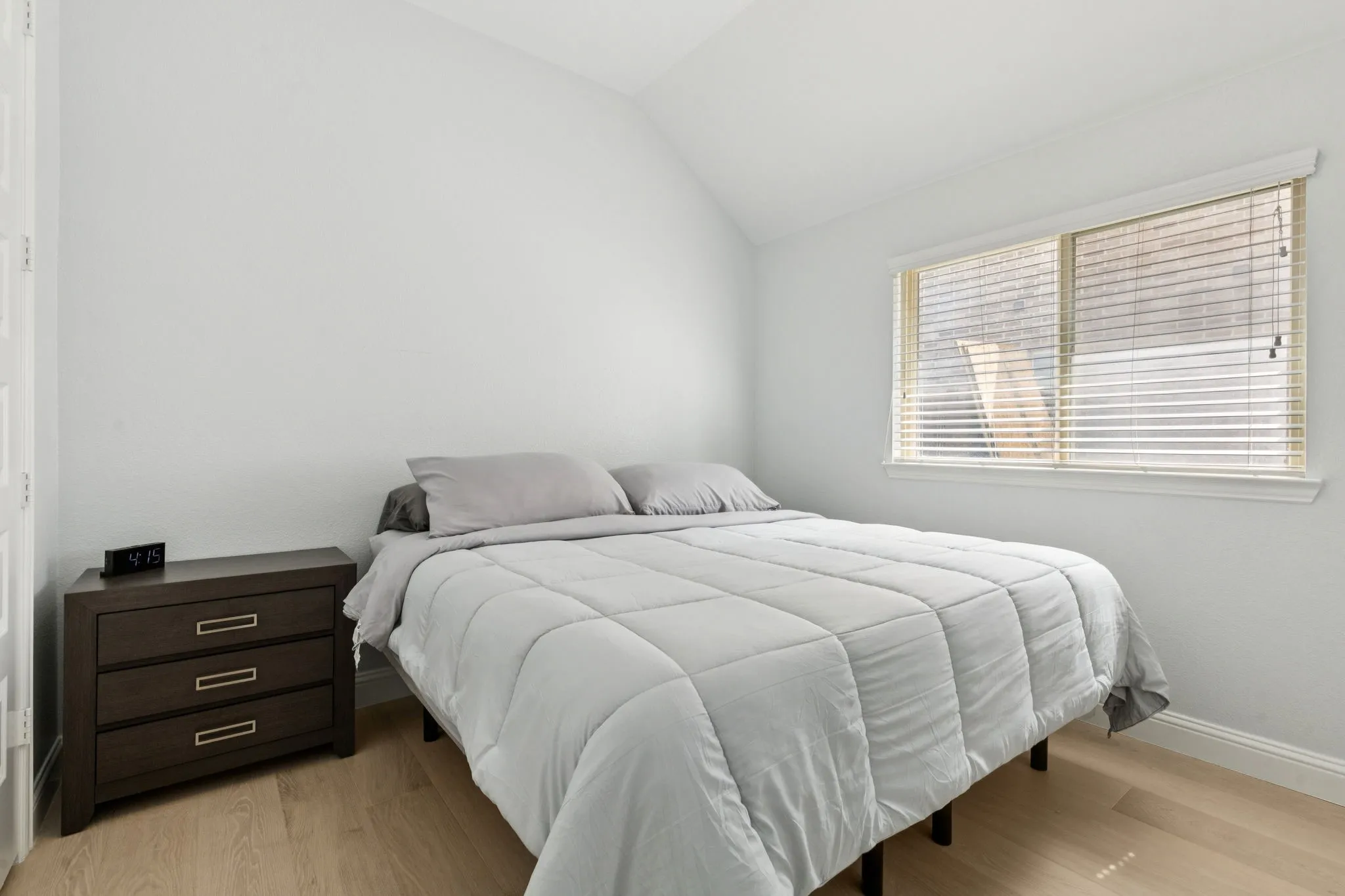 Single Family Residence For Sale in Collin County , 3009 Charles Drive, Wylie, Texas 75098, 4 Bedroom, 3 Bathroom, 3 Garage spaces, 2,498 Sqft, built in 2018, mls#21381334, Real Estate Agent in Wylie, Homes For Sale in Collin county, Homes For Sale in Wylie, Realtor in Wylie Texas, Real Estate Brokerage Independent Realty Texas, Luminita Cordes Realtor
