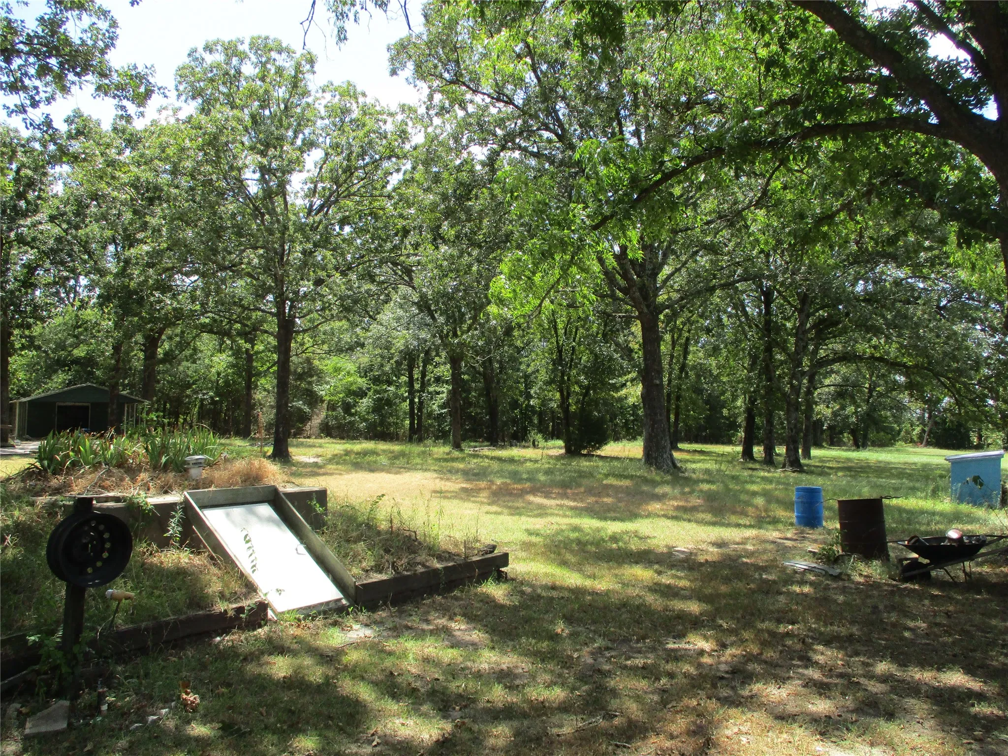 Manufactured Home For Sale in Rains County , 2381 FM 515, Emory, Texas 75440, 2 Bedroom, 2 Bathroom, Garage spaces, 1,662 Sqft, built in 1972, mls#21381653, Real Estate Agent in Emory, Homes For Sale in Rains county, Homes For Sale in Emory, Realtor in Emory Texas, Real Estate Brokerage Independent Realty Texas, Luminita Cordes Realtor