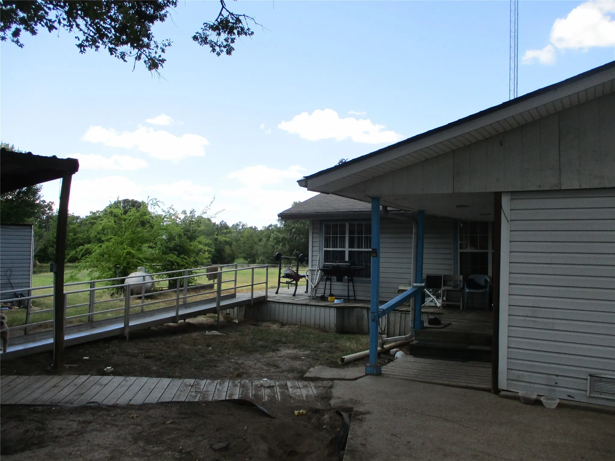 Manufactured Home For Sale in Rains County , 2381 FM 515, Emory, Texas 75440, 2 Bedroom, 2 Bathroom, Garage spaces, 1,662 Sqft, built in 1972, mls#21381653, Real Estate Agent in Emory, Homes For Sale in Rains county, Homes For Sale in Emory, Realtor in Emory Texas, Real Estate Brokerage Independent Realty Texas, Luminita Cordes Realtor