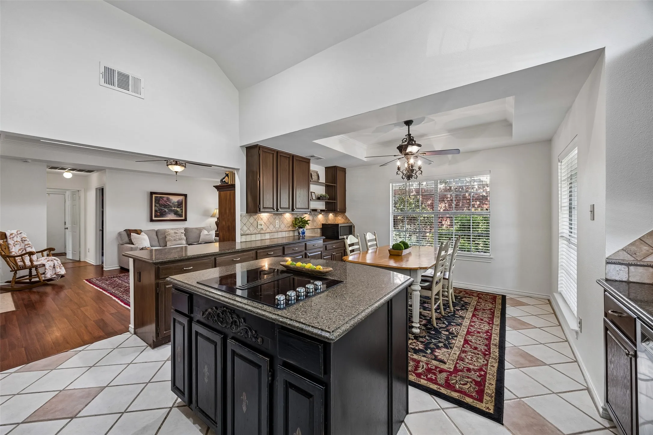 Single Family Residence For Sale in Collin County , 2024 Antwerp Avenue, Plano, Texas 75025, 4 Bedroom, 3 Bathroom, 2 Garage spaces, 2,612 Sqft, built in 1989, mls#21380757, Real Estate Agent in Plano, Homes For Sale in Collin county, Homes For Sale in Plano, Realtor in Plano Texas, Real Estate Brokerage Independent Realty Texas, Luminita Cordes Realtor