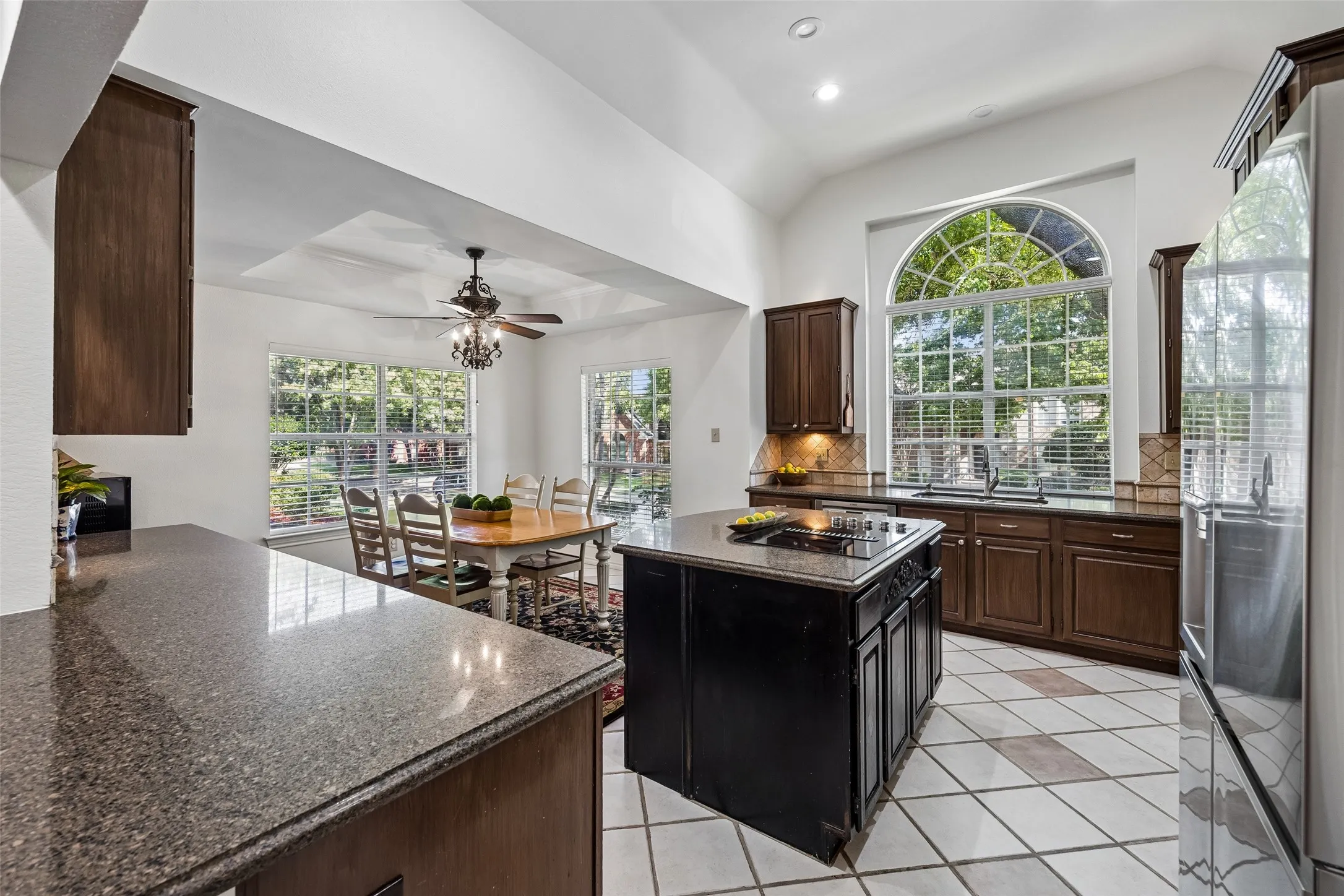 Single Family Residence For Sale in Collin County , 2024 Antwerp Avenue, Plano, Texas 75025, 4 Bedroom, 3 Bathroom, 2 Garage spaces, 2,612 Sqft, built in 1989, mls#21380757, Real Estate Agent in Plano, Homes For Sale in Collin county, Homes For Sale in Plano, Realtor in Plano Texas, Real Estate Brokerage Independent Realty Texas, Luminita Cordes Realtor