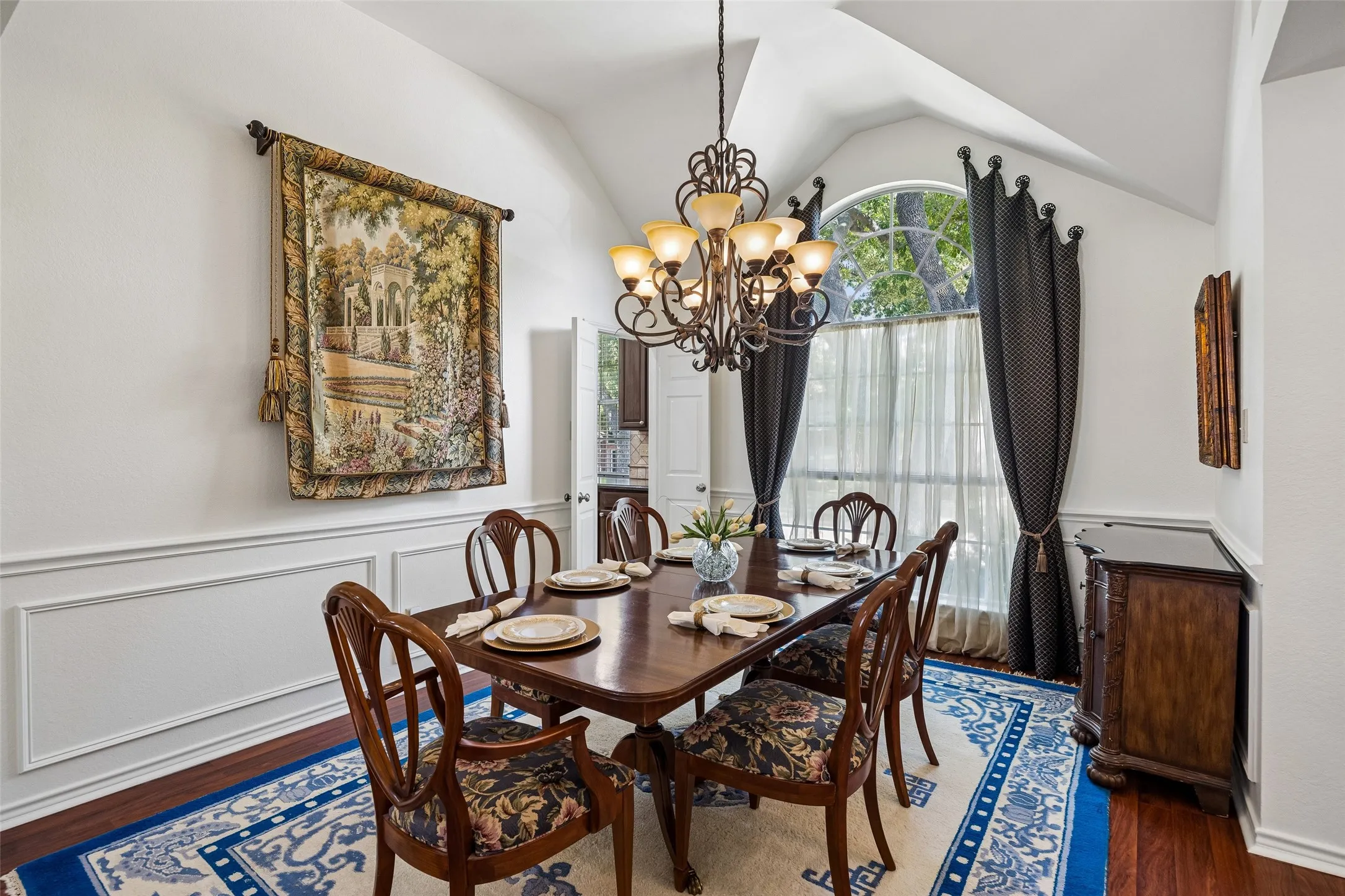 Single Family Residence For Sale in Collin County , 2024 Antwerp Avenue, Plano, Texas 75025, 4 Bedroom, 3 Bathroom, 2 Garage spaces, 2,612 Sqft, built in 1989, mls#21380757, Real Estate Agent in Plano, Homes For Sale in Collin county, Homes For Sale in Plano, Realtor in Plano Texas, Real Estate Brokerage Independent Realty Texas, Luminita Cordes Realtor