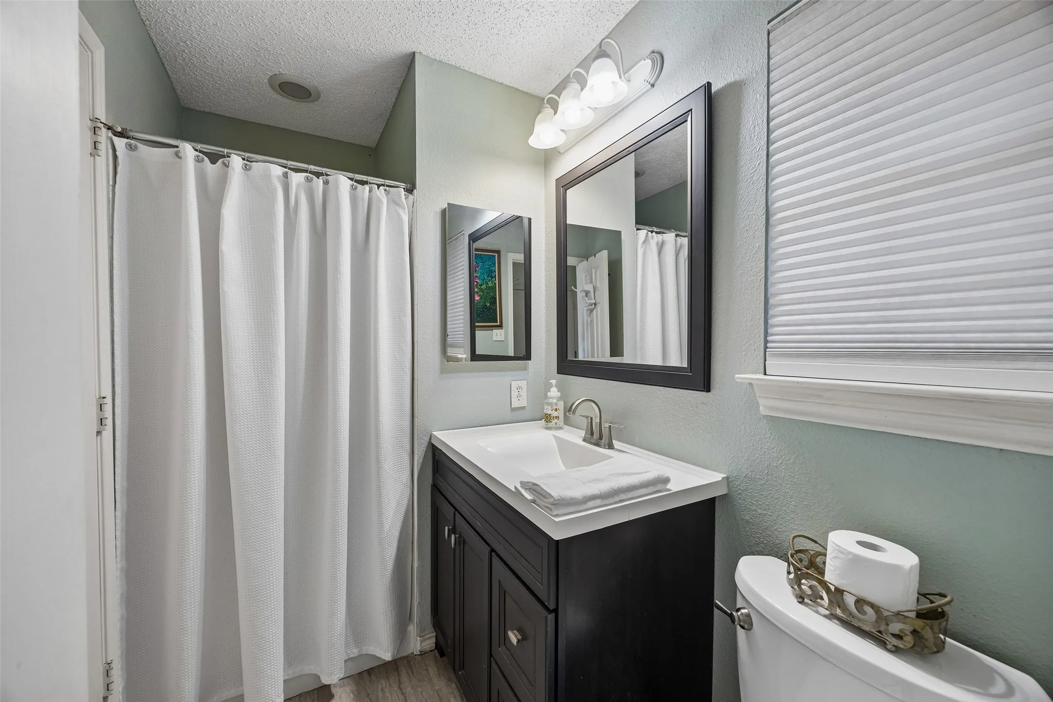 Single Family Residence For Sale in Collin County , 2024 Antwerp Avenue, Plano, Texas 75025, 4 Bedroom, 3 Bathroom, 2 Garage spaces, 2,612 Sqft, built in 1989, mls#21380757, Real Estate Agent in Plano, Homes For Sale in Collin county, Homes For Sale in Plano, Realtor in Plano Texas, Real Estate Brokerage Independent Realty Texas, Luminita Cordes Realtor